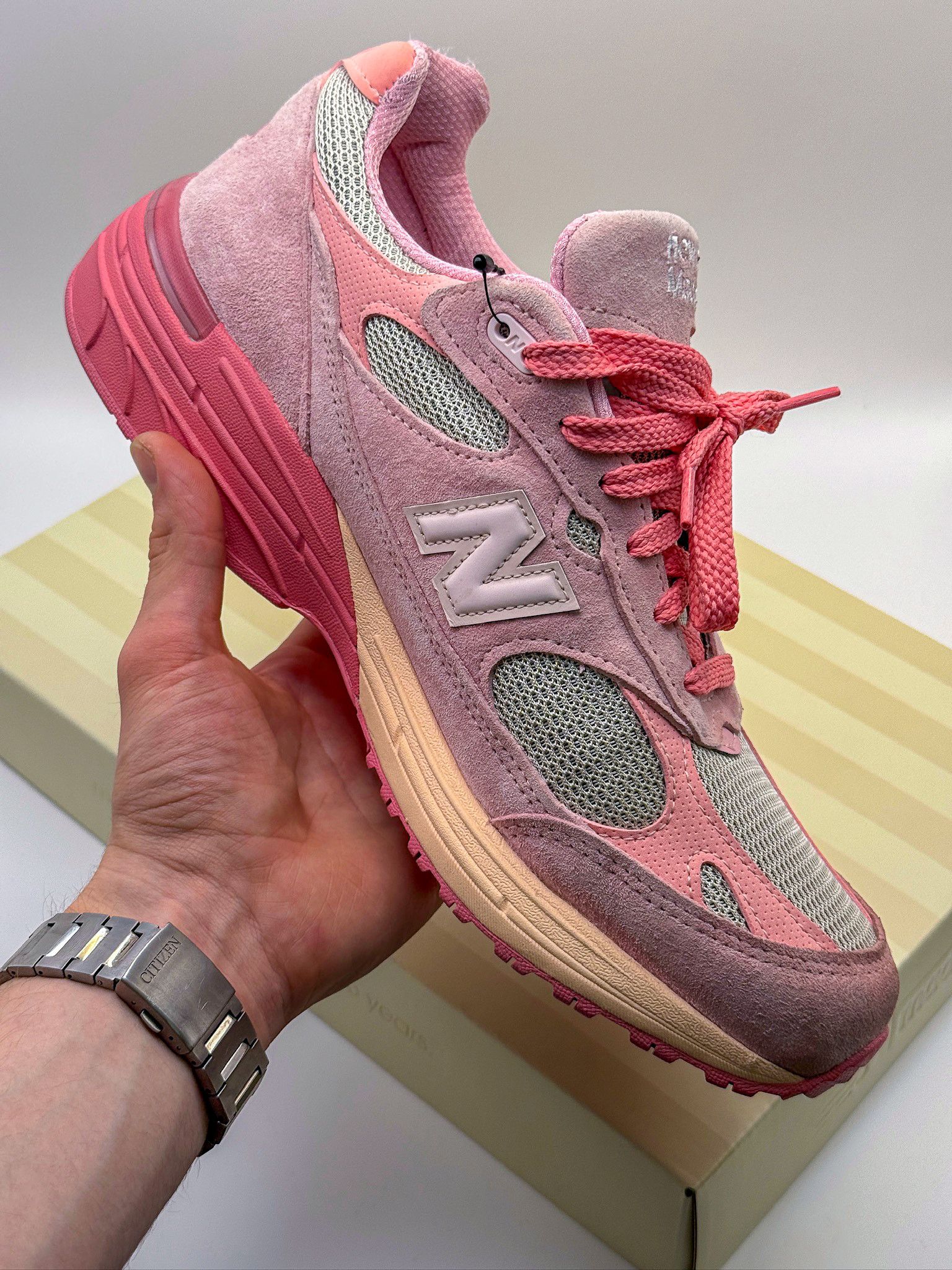 Joe Freshgoods × New Balance New Balance 993 x Joe Freshgoods Performance Art Powder Pink Size US 10 / EU 43 - 11 Thumbnail