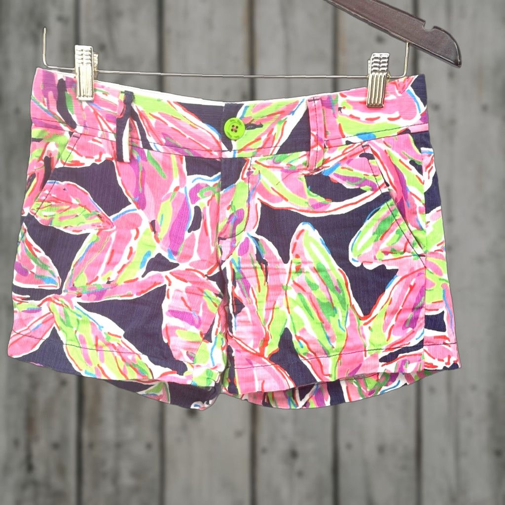 Lilly Pulitzer Lilly Pulitzer Callahan Shorts Womens 00 Floral Blue Preppy Casual Pockets Size 24" / US 00 / IT 34 - 1 Thumbnail