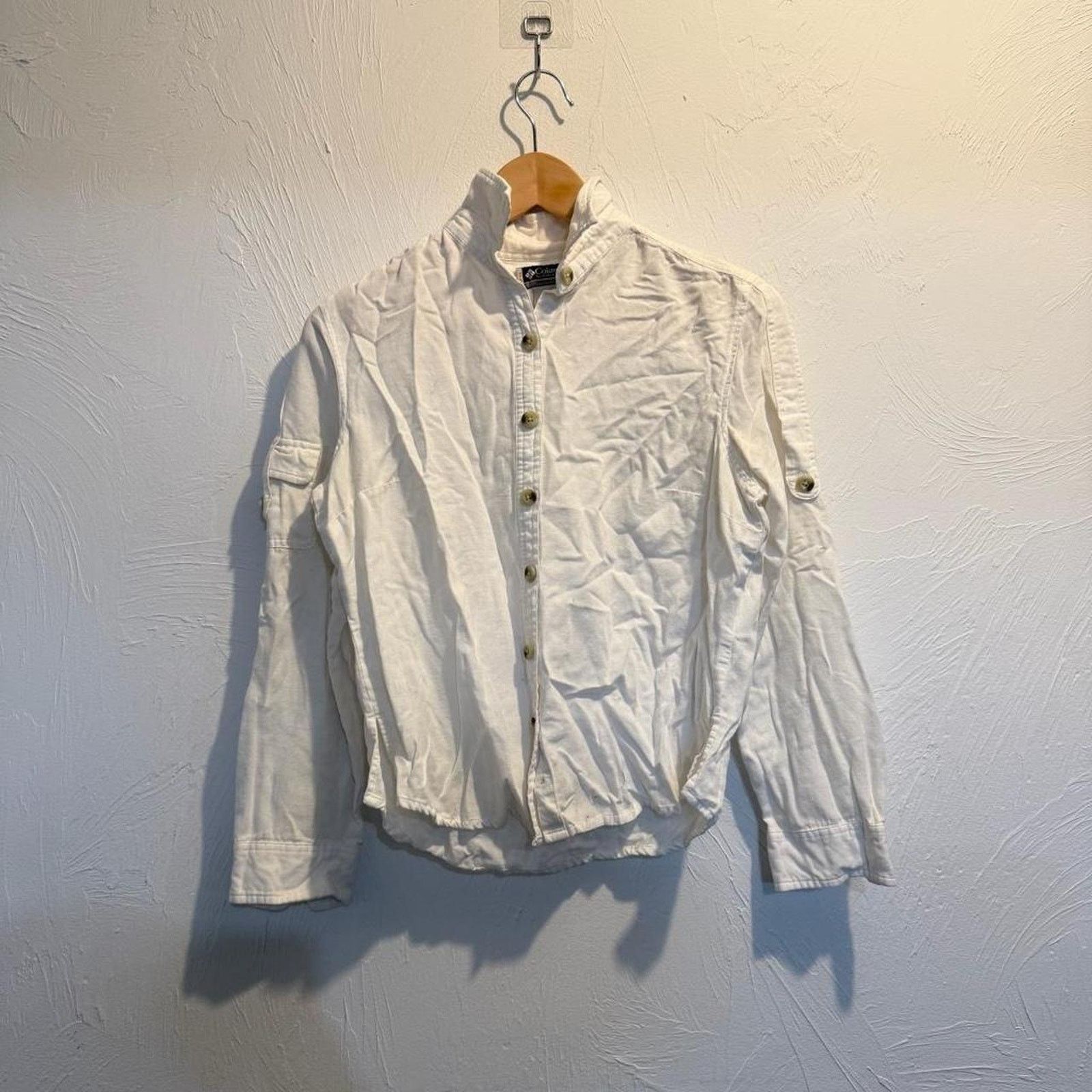 Columbia × Vintage vintage 2000s boxy white columbia button up shirt Size M / US 6-8 / IT 42-44 - 1 Thumbnail
