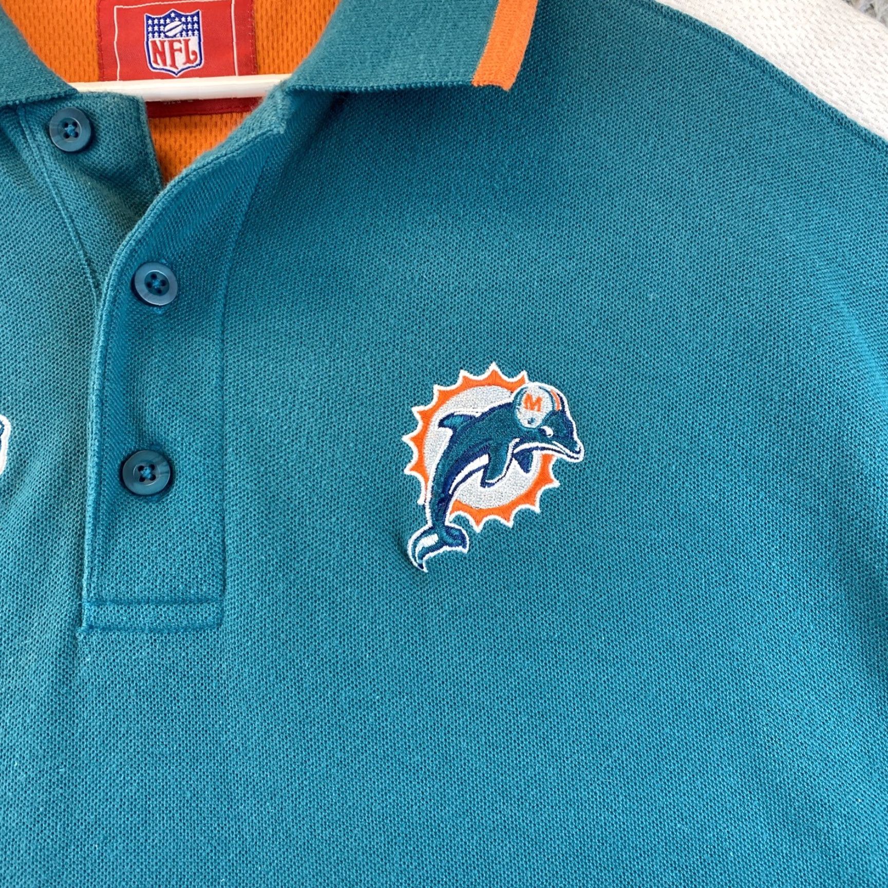 NFL VINTAGE NFL Miami Dolphins Polo Shirt Men Size L Green Embroidered Cotton 90s Sports Casual Size US L / EU 52-54 / 3 - 2 Thumbnail