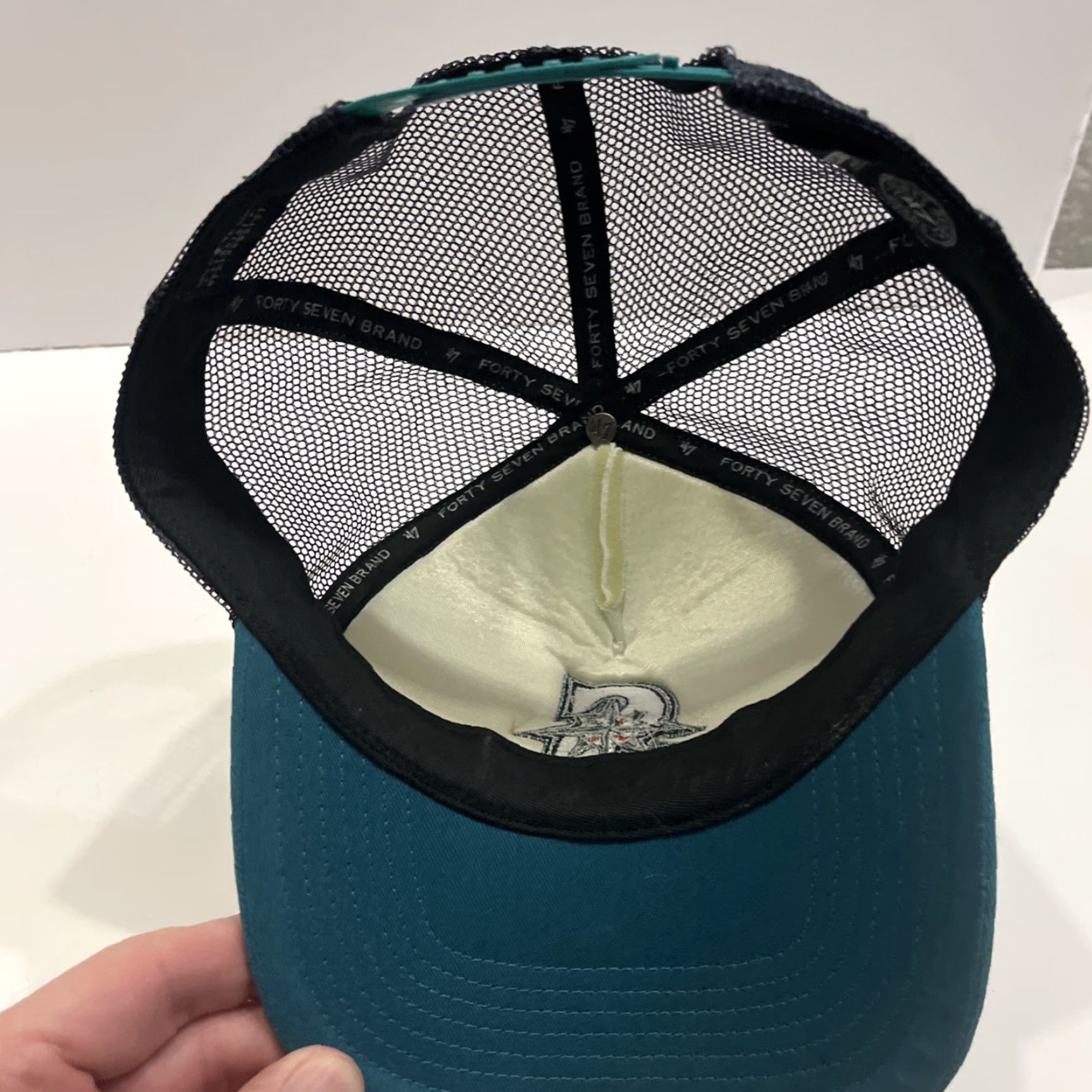 47 47 Seattle Mariners Baseball Cap Womens One Size Adjustable Sequined Logo Size ONE SIZE - 5 Thumbnail