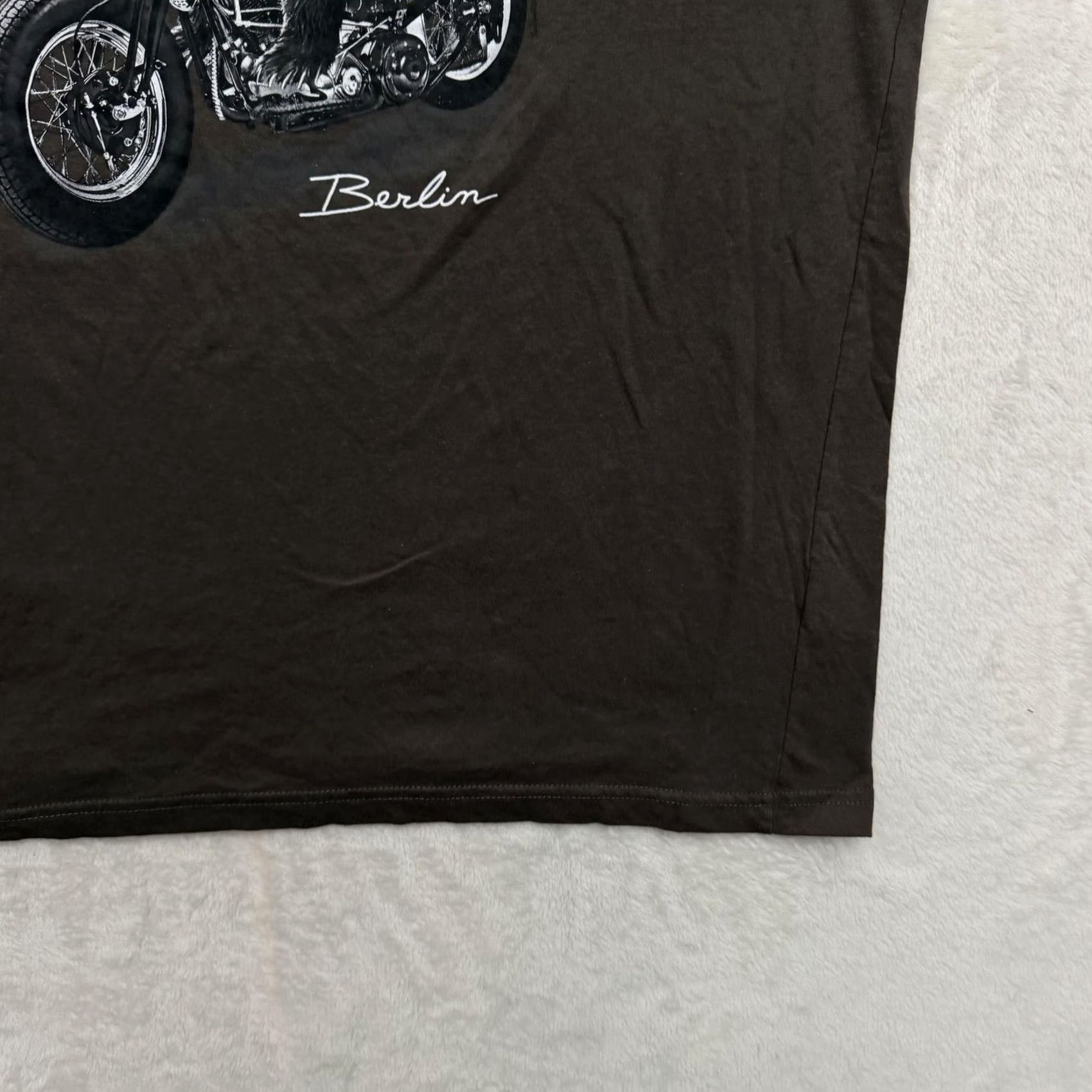 Vintage SAFON Shirt Mens 2XL Brown Berlin Bear Motorcycle Graphic T-Shirt Tee Streetwear Size US XXL / EU 58 / 5 - 5 Thumbnail