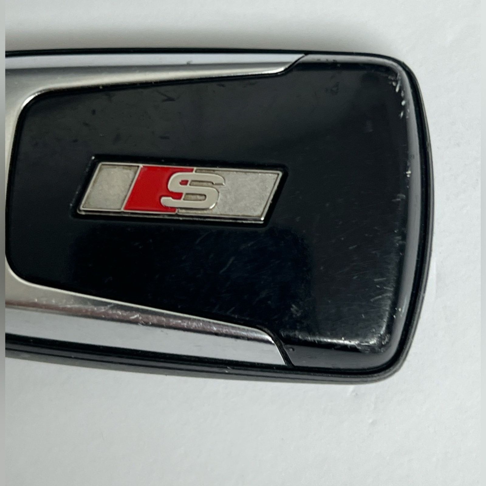 Audi GENUINE 2017 2018 ORIGINAL AUDI S KEYLESS REMOTE 8W0 959 754 Size ONE SIZE - 5 Thumbnail