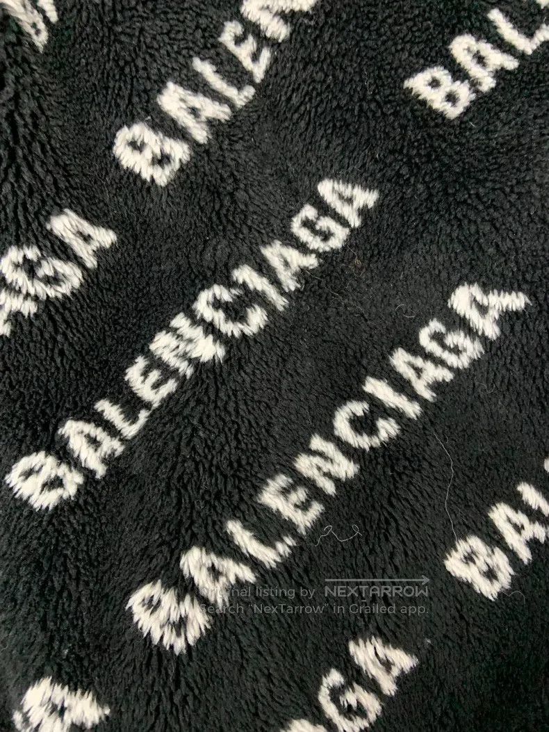 Balenciaga Balenciaga Stand Collar Raglan Sleeve Loose Faux Fur Jacke Size XS / US 0-2 / IT 36-38 - 3 Thumbnail