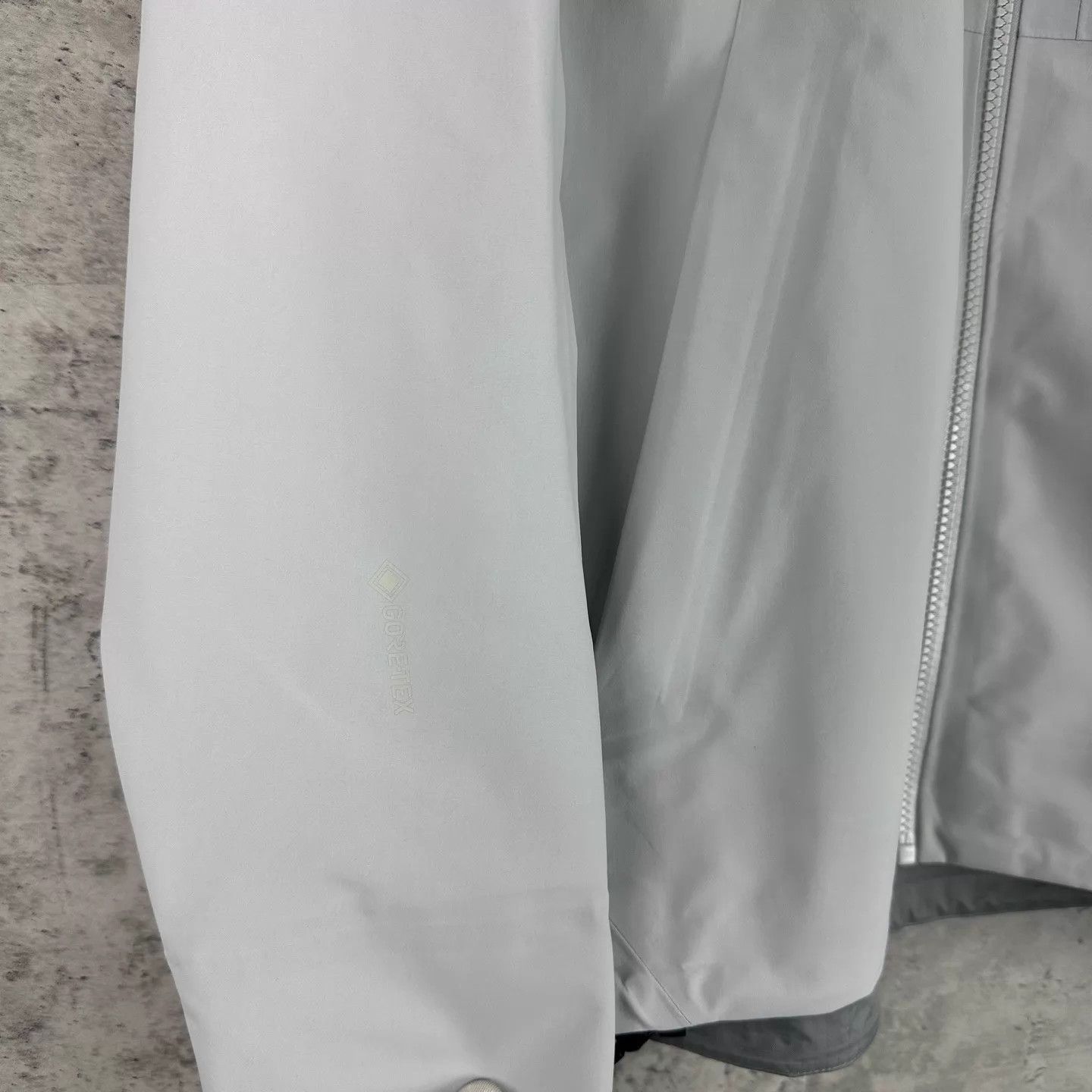 Arc'teryx Arcteryx Ralle Hooded Shell Jacket Stealth Gray Size S Size US S / EU 44-46 / 1 - 5 Thumbnail