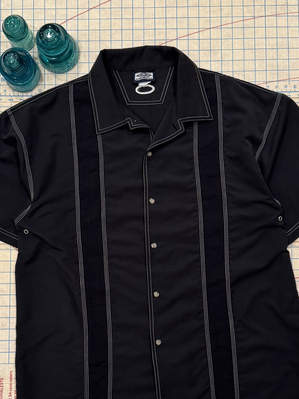 Umbro Vintage Umbro Short Sleeve Button Up Shirt Black Fits XL Size US XL / EU 56 / 4 - 3 Thumbnail