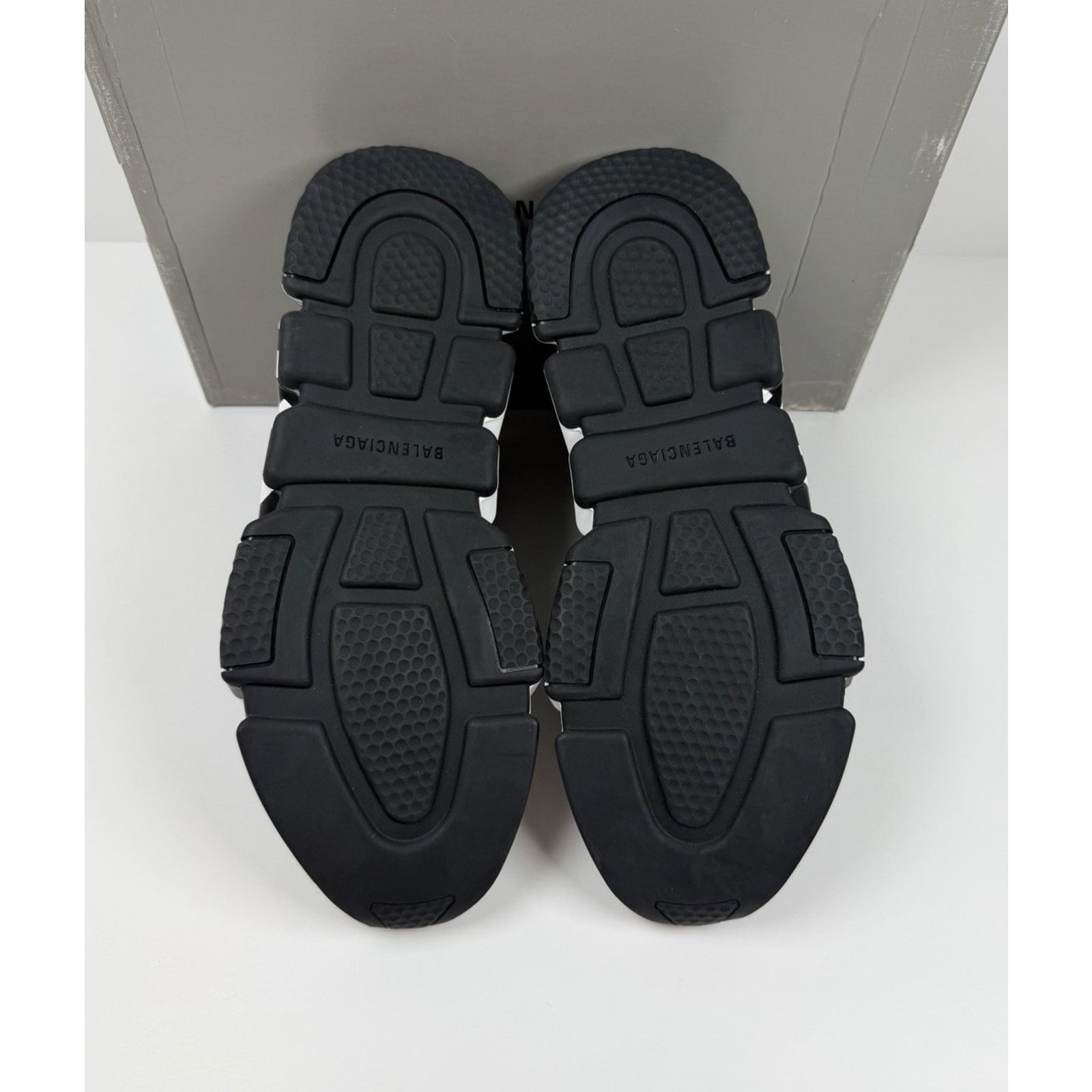 Balenciaga Size 46EU/13US - Balenciaga Speed Black White Graffiti NEW! Size US 13 / EU 46 - 7 Thumbnail