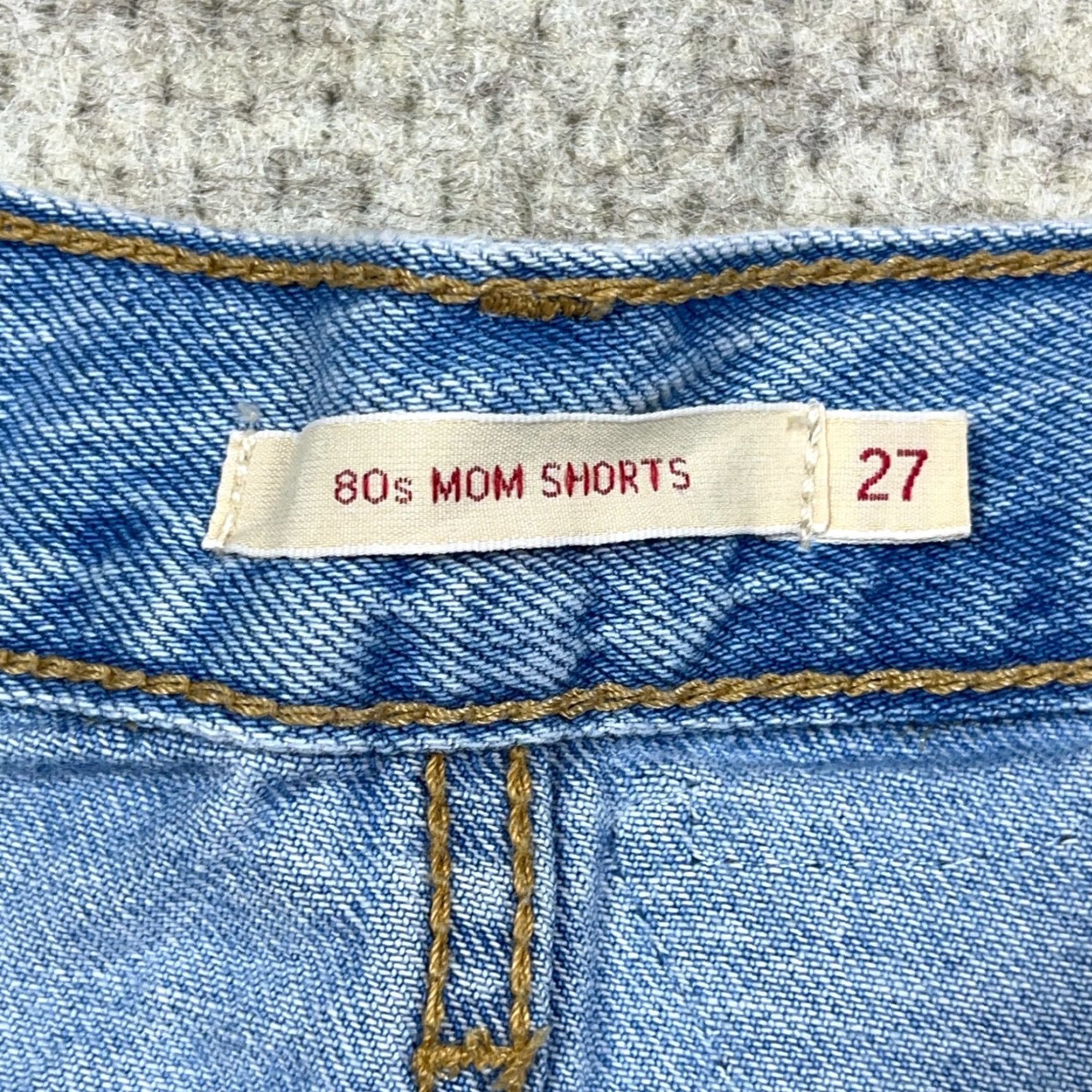 Levi's Levis Mom Shorts Women 27 Cut Off Mid Length Rolled Cuff Patches 80s Retro Womens Size 27" / US 4 / IT 40 - 4 Thumbnail