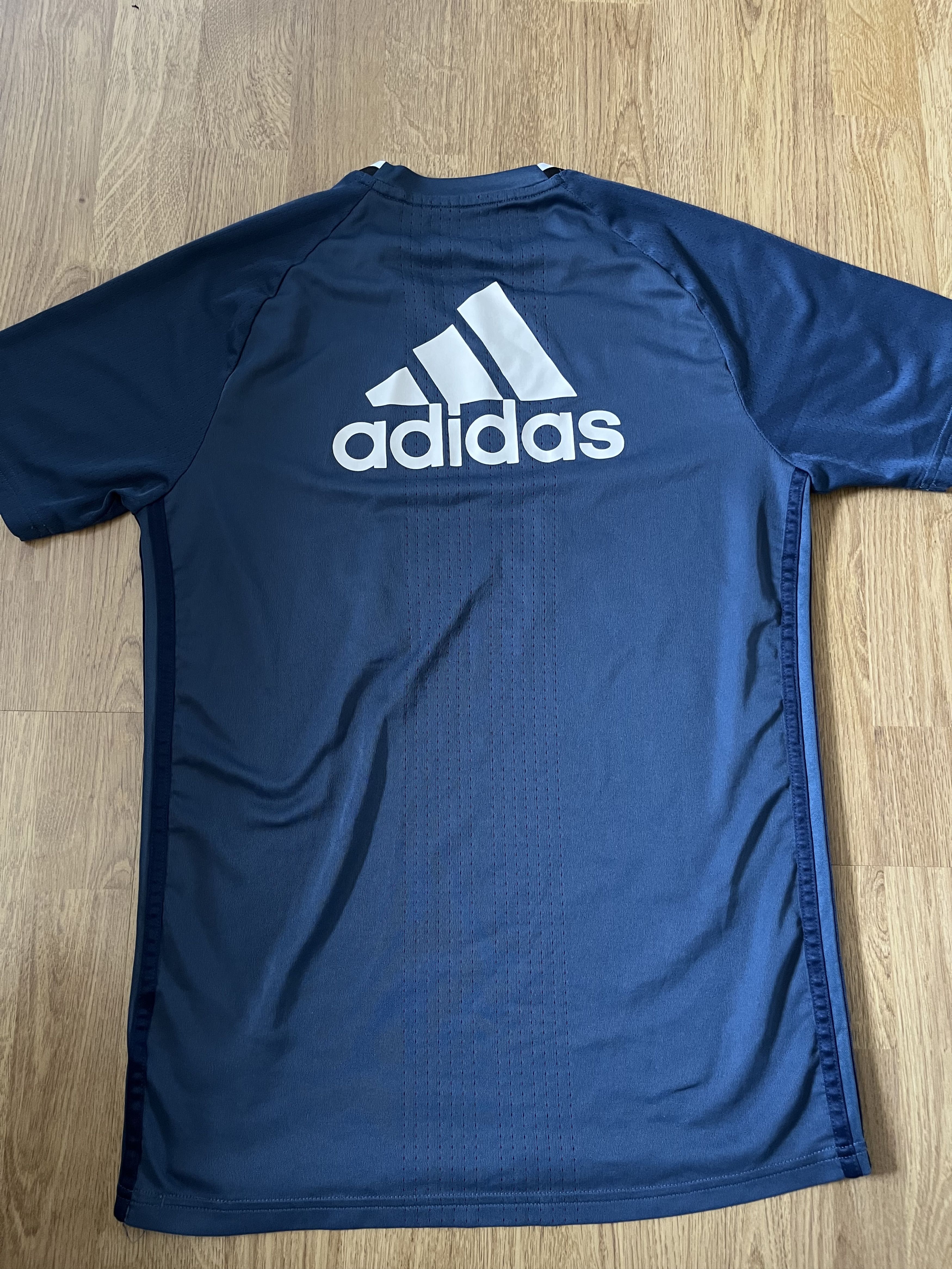 Adidas Manchesret United Adidas training Football kit Size US S / EU 44-46 / 1 - 3 Thumbnail