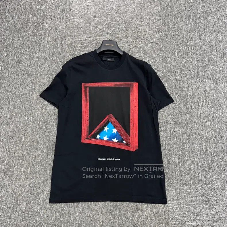 Givenchy Givenchy Picture Frame Print Short Sleeve (Size M) Size US M / EU 48-50 / 2 - 1 Thumbnail
