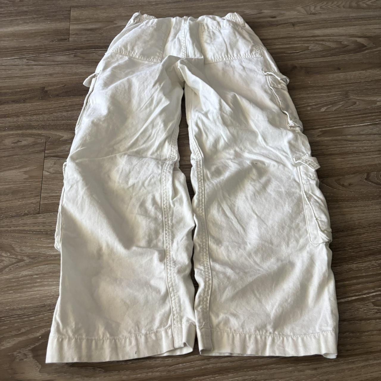 Vintage Crazy Vintage Y2K/2000s White Skater Cargo Pants! Size US 26 / EU 42 - 4 Thumbnail