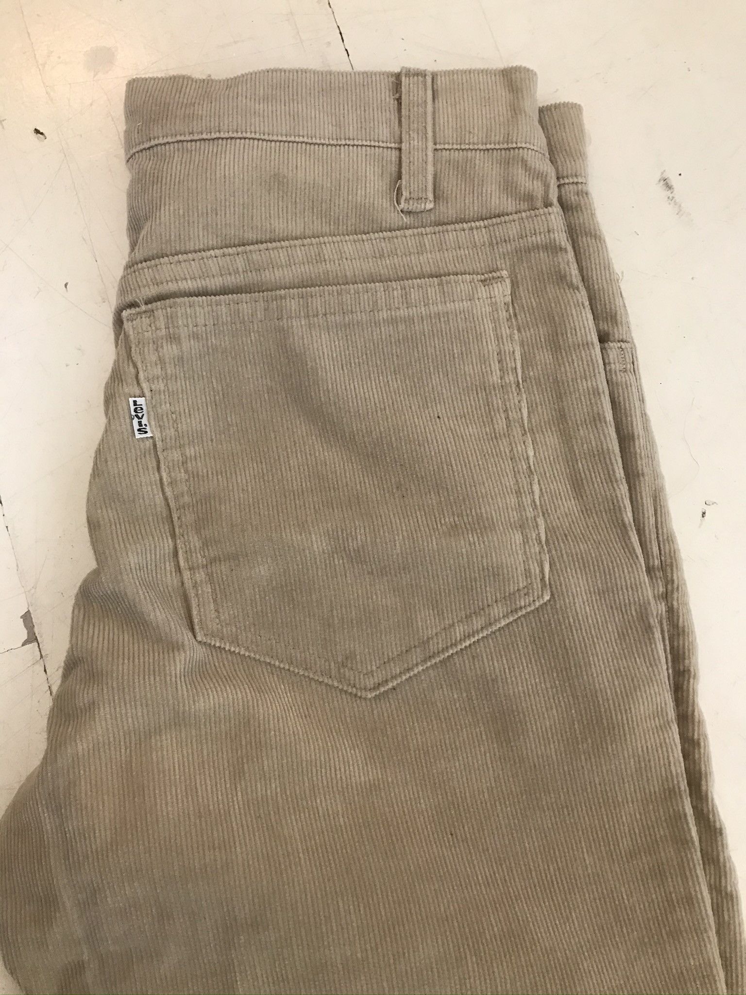Levi's Levis 519 corduroy pants Size US 30 / EU 46 - 1 Thumbnail