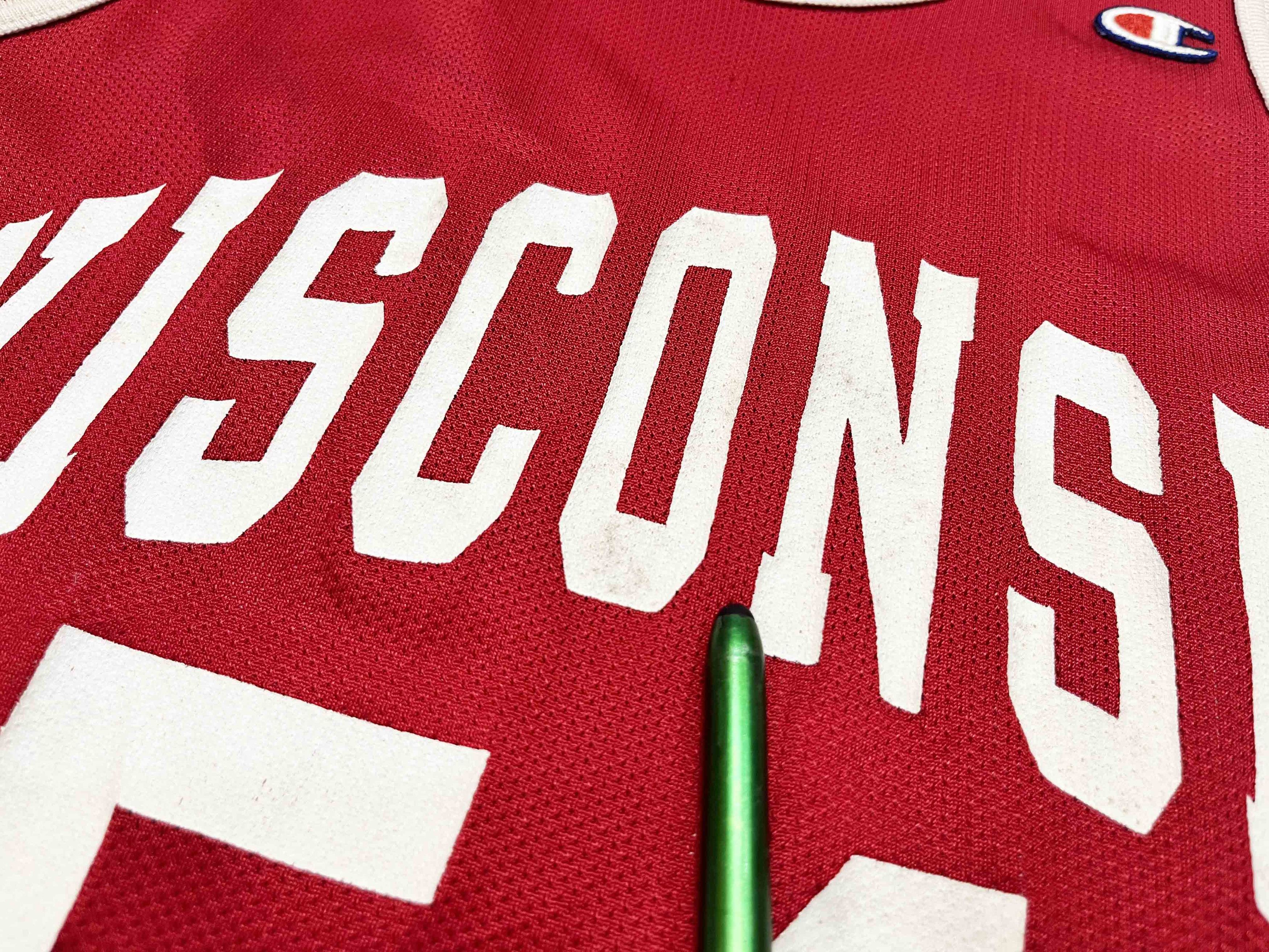 Champion Vintage Champion Wisconsin Badgers #54 Basketball Jersey Size US M / EU 48-50 / 2 - 12 Thumbnail