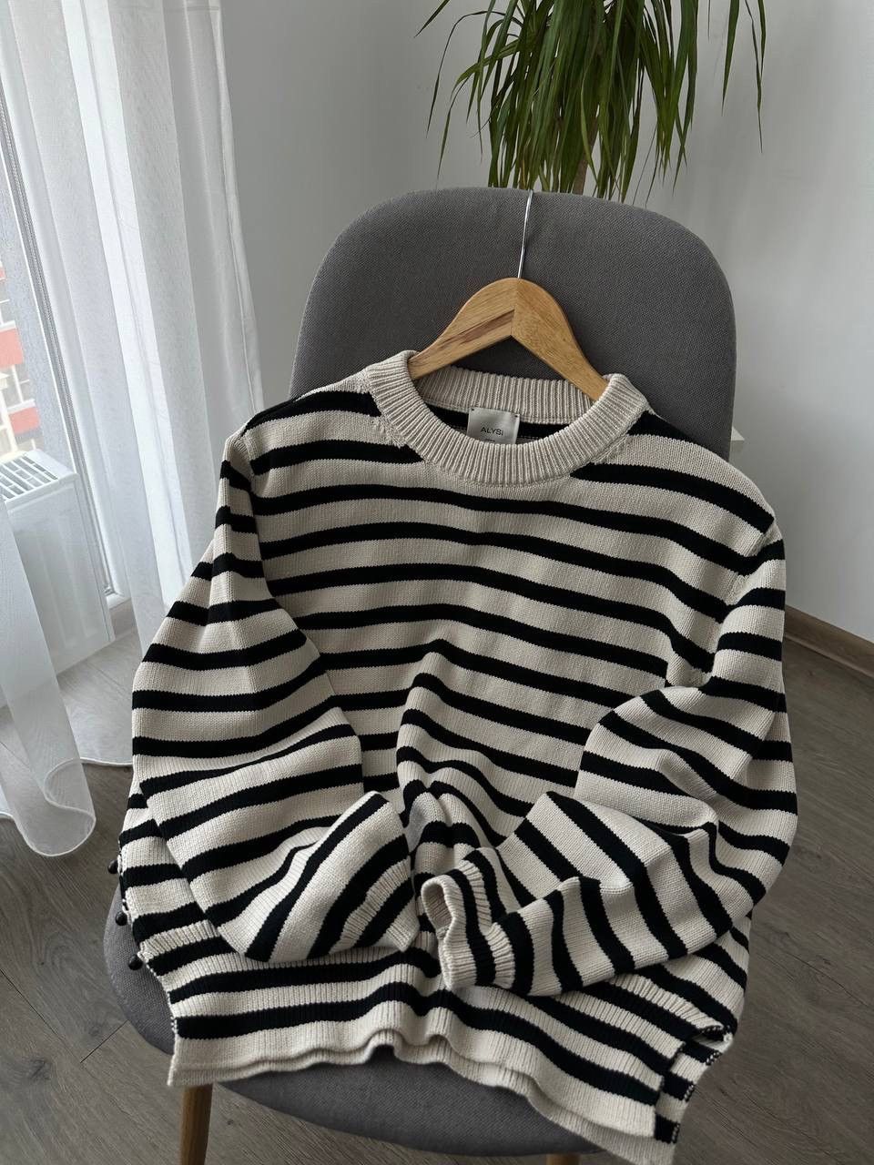 Japanese Brand × Vintage Vintage Alysi Striped Knit White Sweater Size US S / EU 44-46 / 1 - 10 Thumbnail