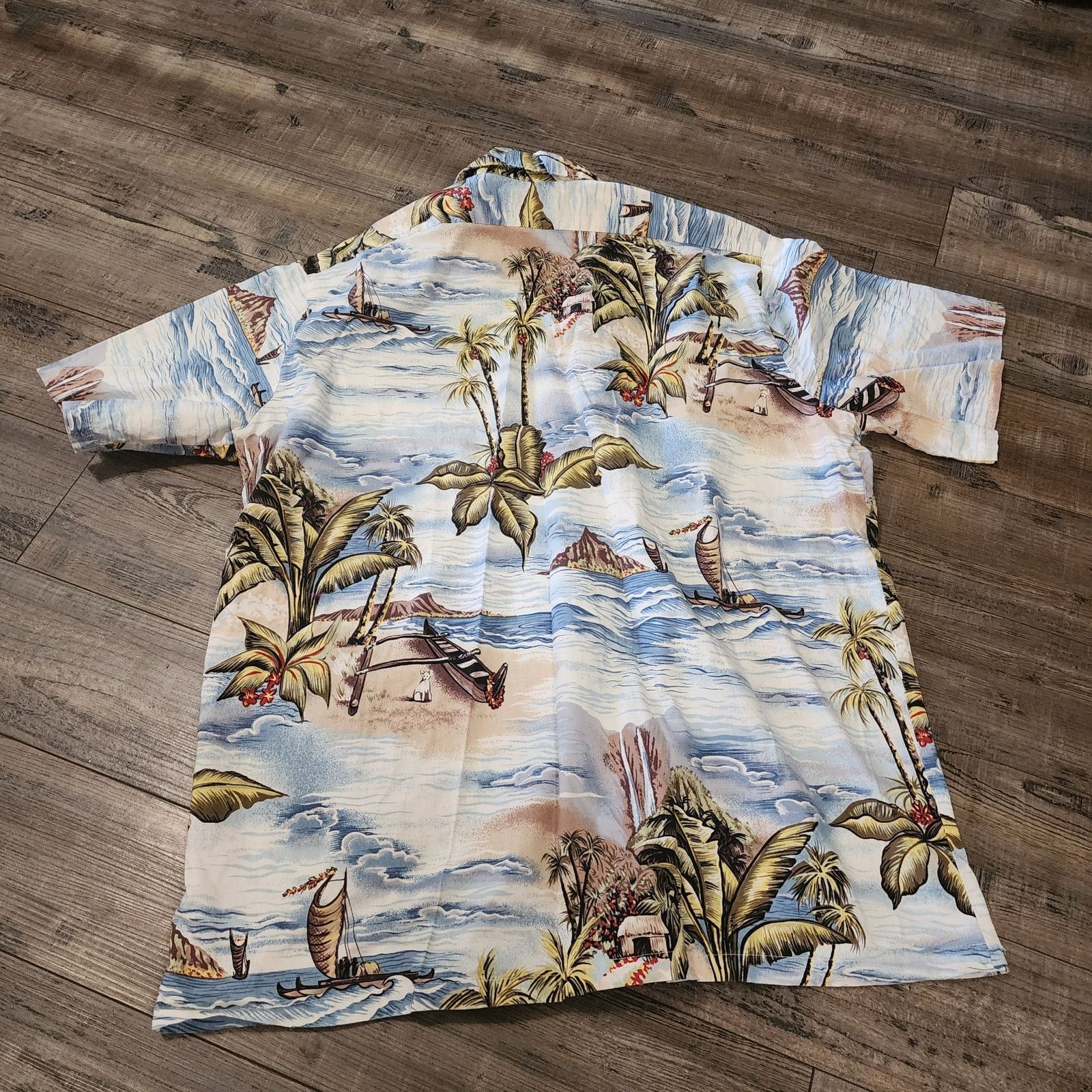 Hilo Hattie Hilo Hattie short sleeve Hawaiian shirt tropical Sz XL 2500 Size US XL / EU 56 / 4 - 5 Thumbnail