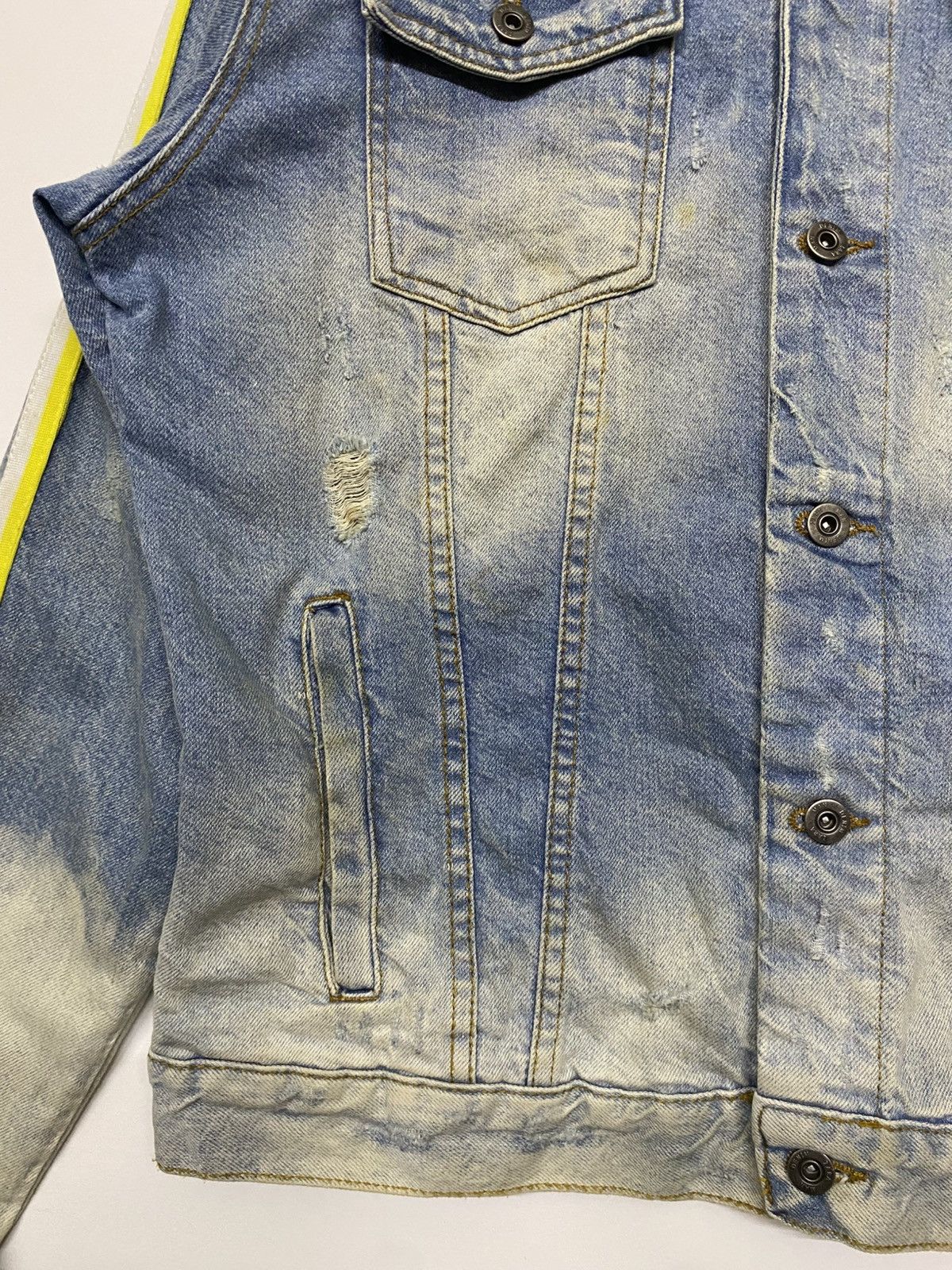 Zara Distressed Style Zara Man Blue Faded Denim Jacket Size US XL / EU 56 / 4 - 7 Thumbnail