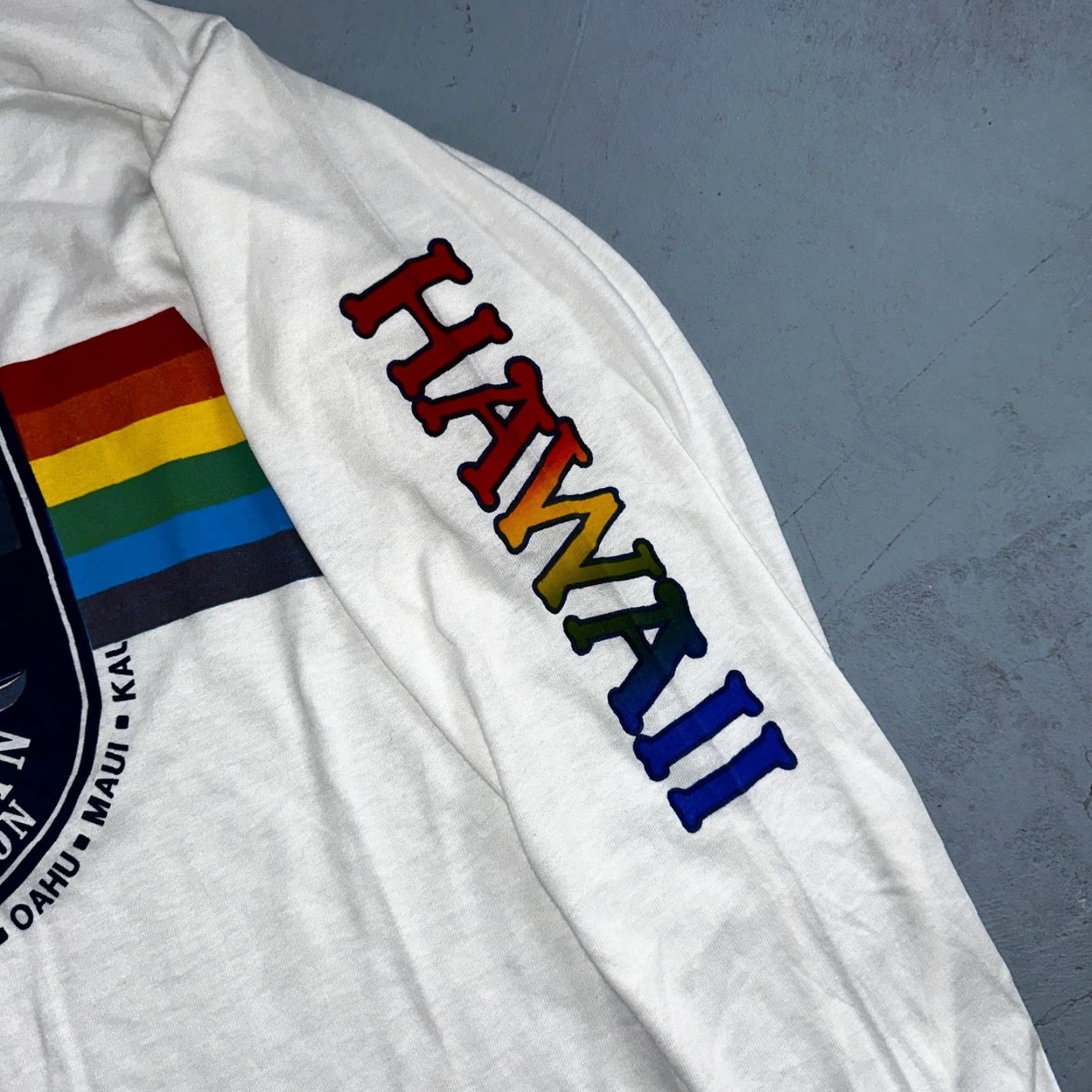 Rainbow VINTAGE Hawaii 1980s Rainbow T-Shirt Men M Spring Summer Casual Ocean Surf Hawaiian 80s Crew Neck Size US M / EU 48-50 / 2 - 3 Thumbnail