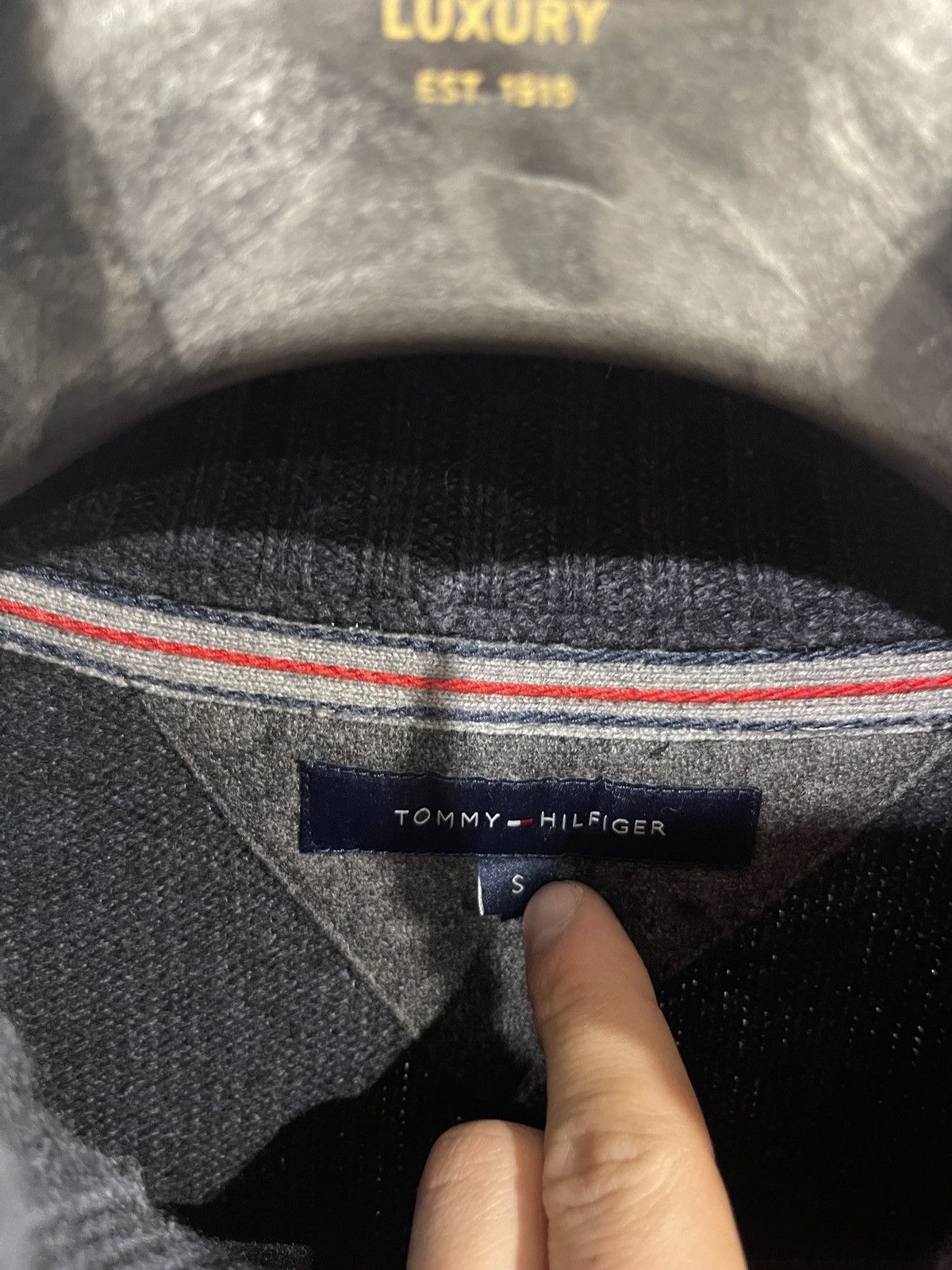 Tommy Hilfiger Vintage tommy hilfiger sweater with buttons dark blue S Size US S / EU 44-46 / 1 - 9 Thumbnail