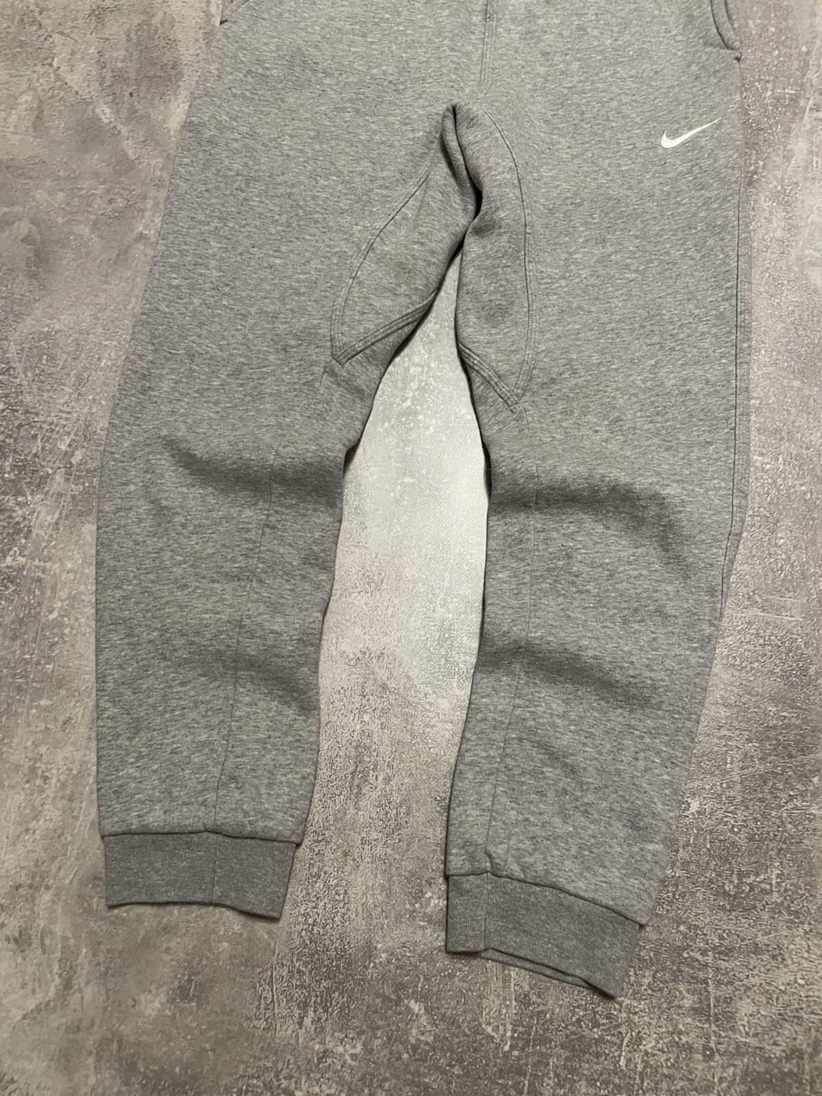 Nike Vintage Nike Swoosh Logo Sweatpants Joggers Pants Size US 30 / EU 46 - 3 Thumbnail