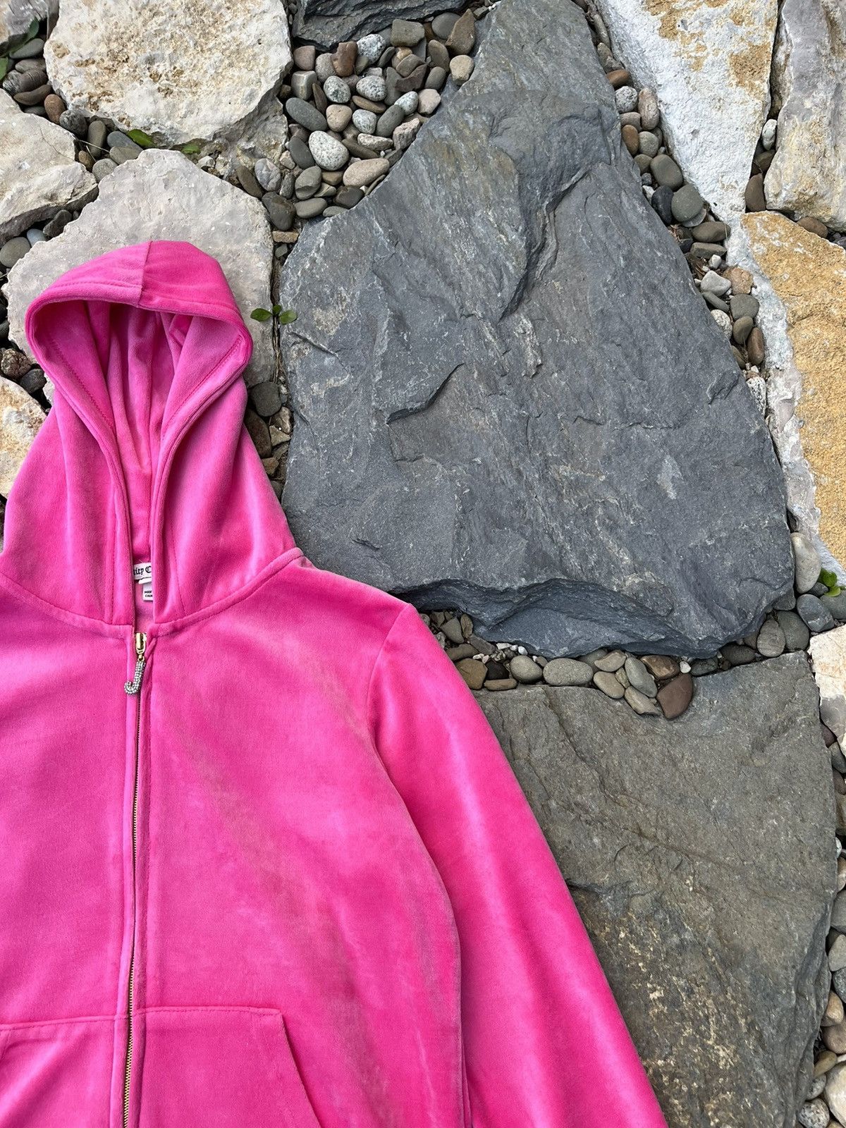 Juicy Couture × Vintage Vintage Juicy Couture y2k velvet zip hoodie basic sweatshirt Size L / US 10 / IT 46 - 3 Thumbnail