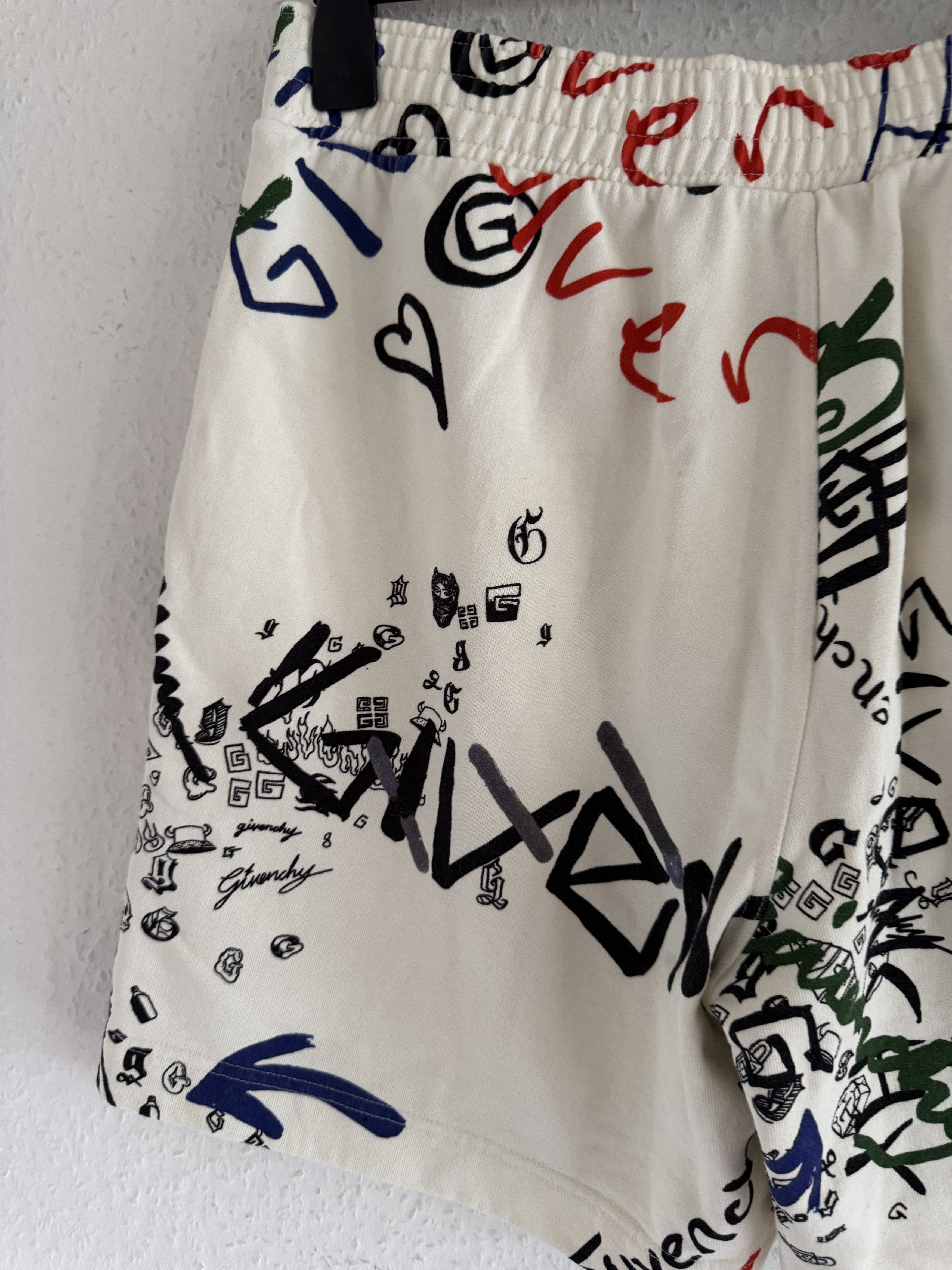 Givenchy Graffiti Scribble Logo Cotton Shorts Size US 34 / EU 50 - 8 Thumbnail