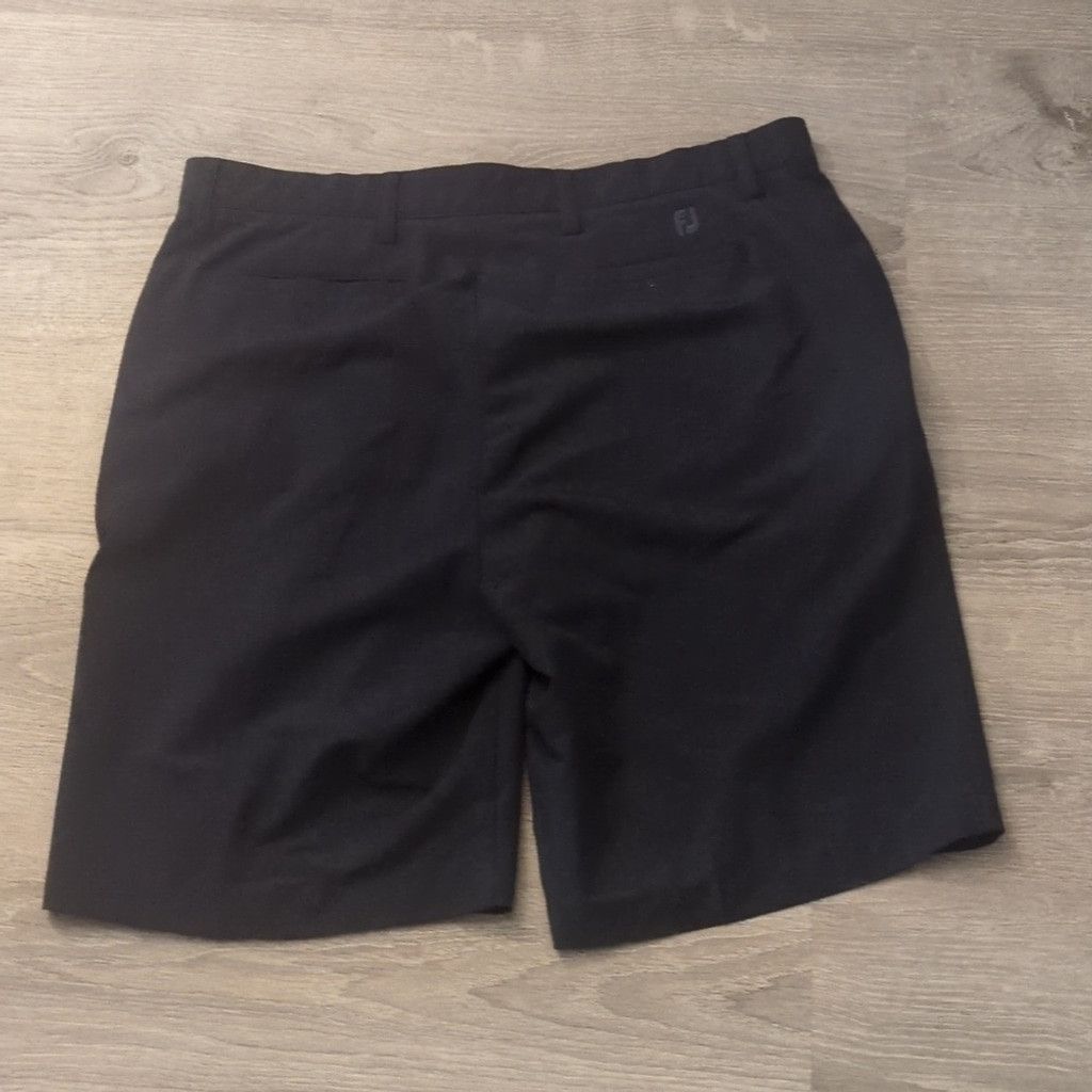 Footjoy Footjoy navy gold shorts size 36 Size US 36 / EU 52 - 5 Thumbnail