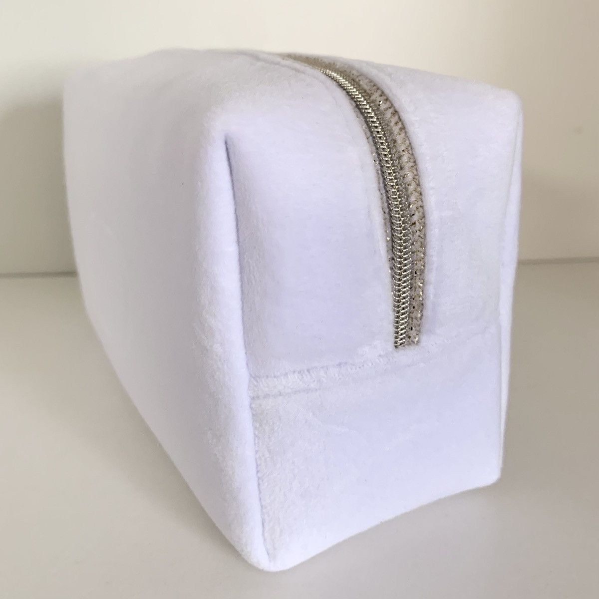 Dior Dior fuzzy white zippy pouch Size ONE SIZE - 8 Thumbnail
