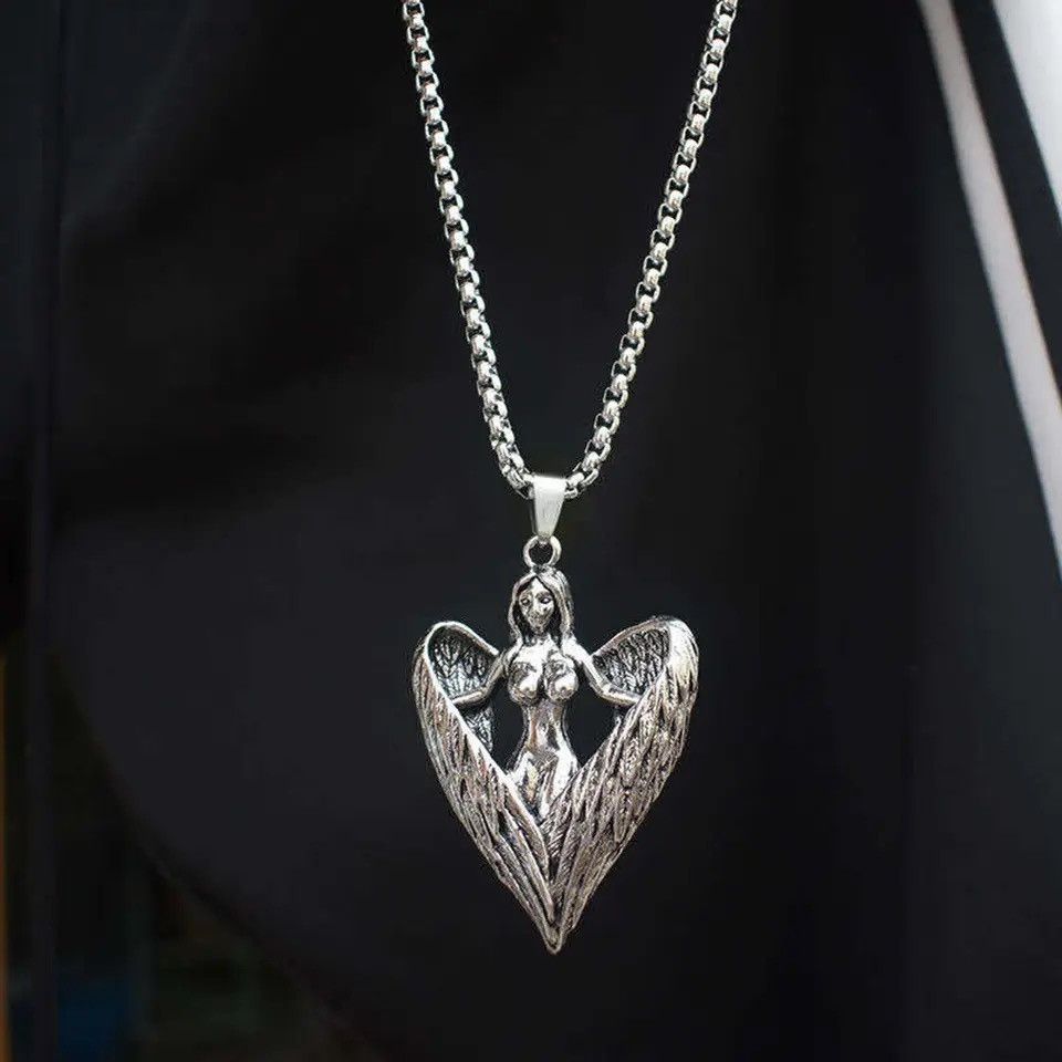 Jewelry Retro Love Heart Hug Angel Necklaces Size ONE SIZE - 1 Thumbnail