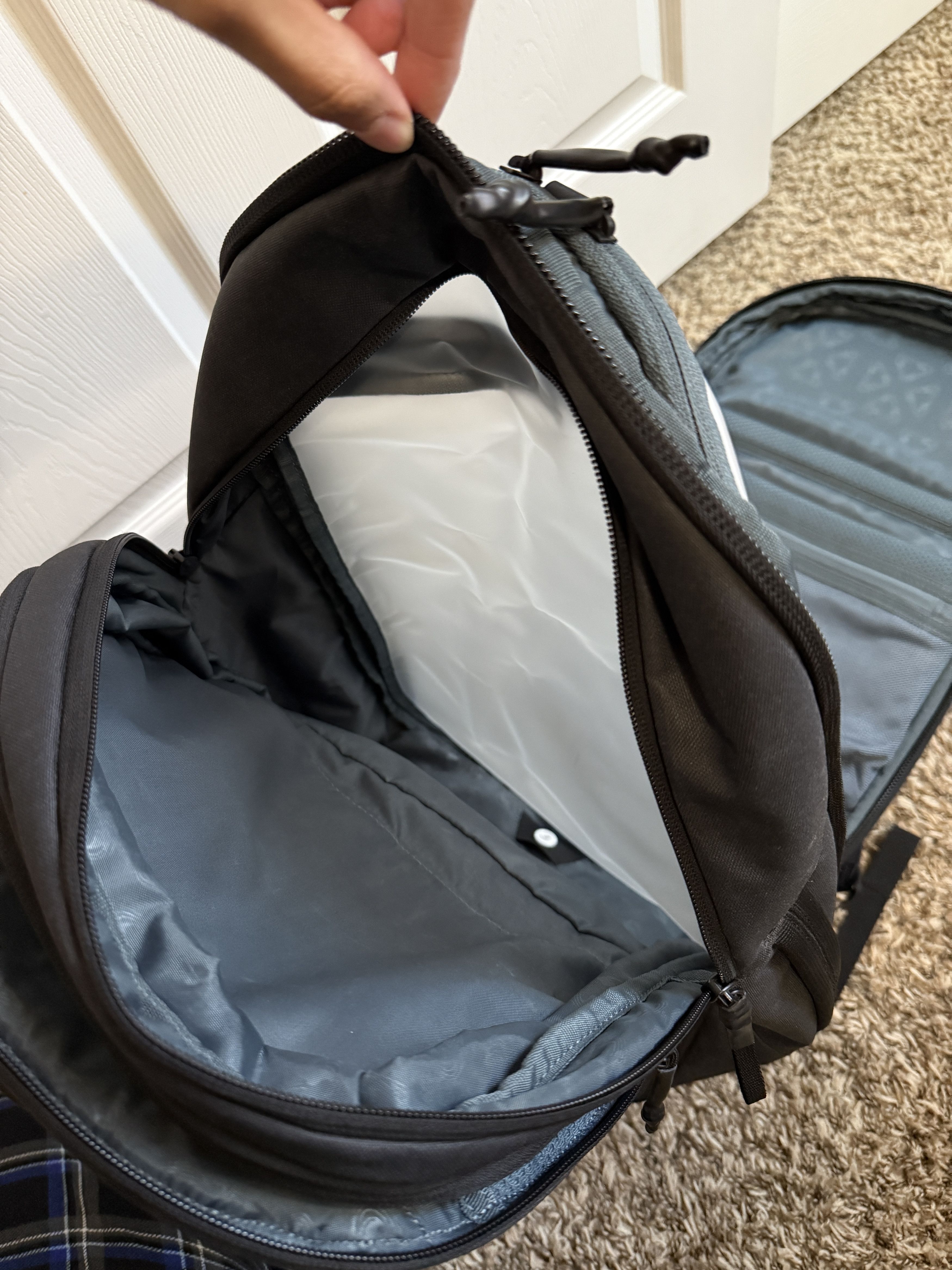 Outdoor Research Thule Aion Backpack - 28L Expandable up to 32L Size ONE SIZE - 16 Thumbnail