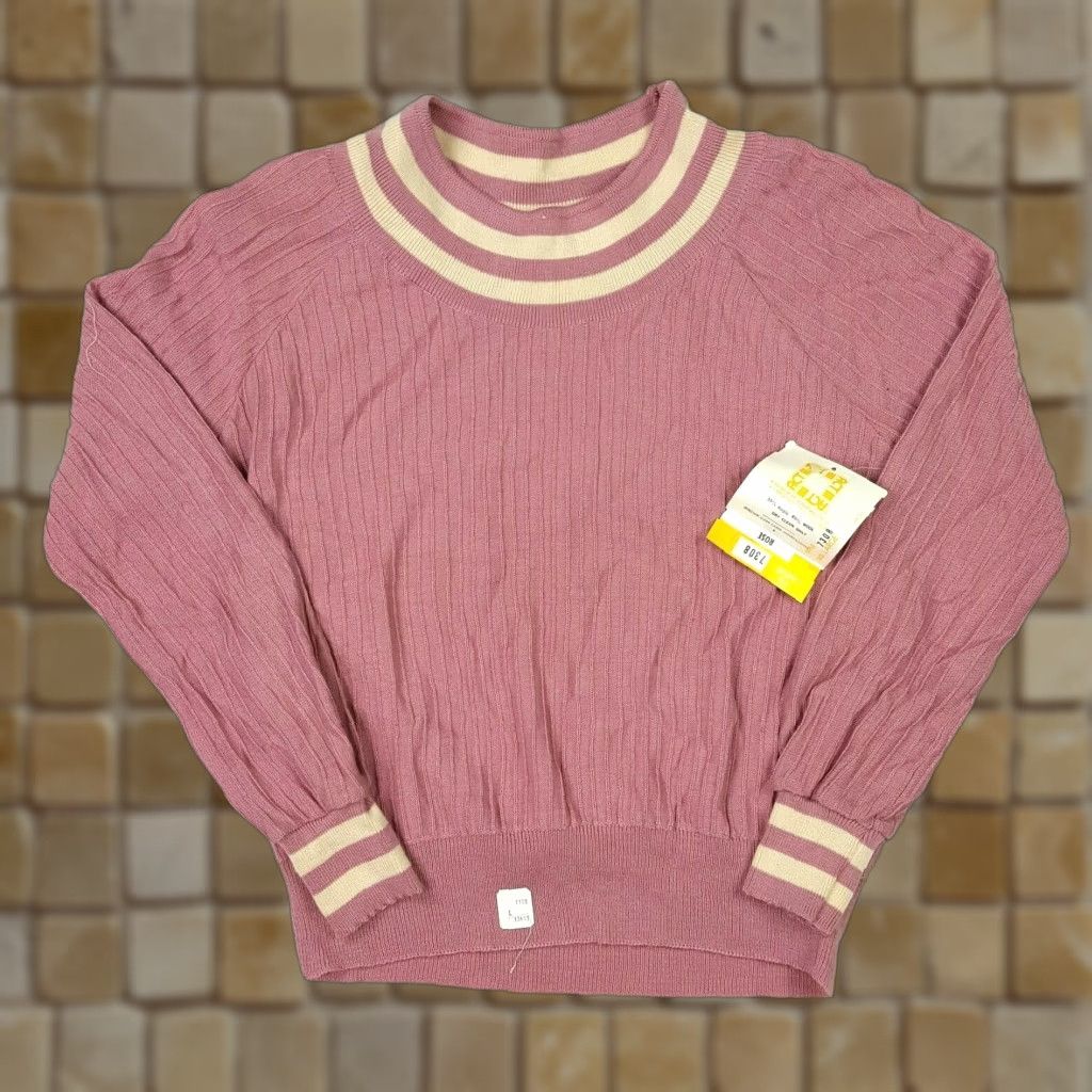 Vintage VINTAGE Preppy Wool Blend Knit Women's Size S/M Pink USA Made Pullover Sweater Size M / US 6-8 / IT 42-44 - 1 Thumbnail