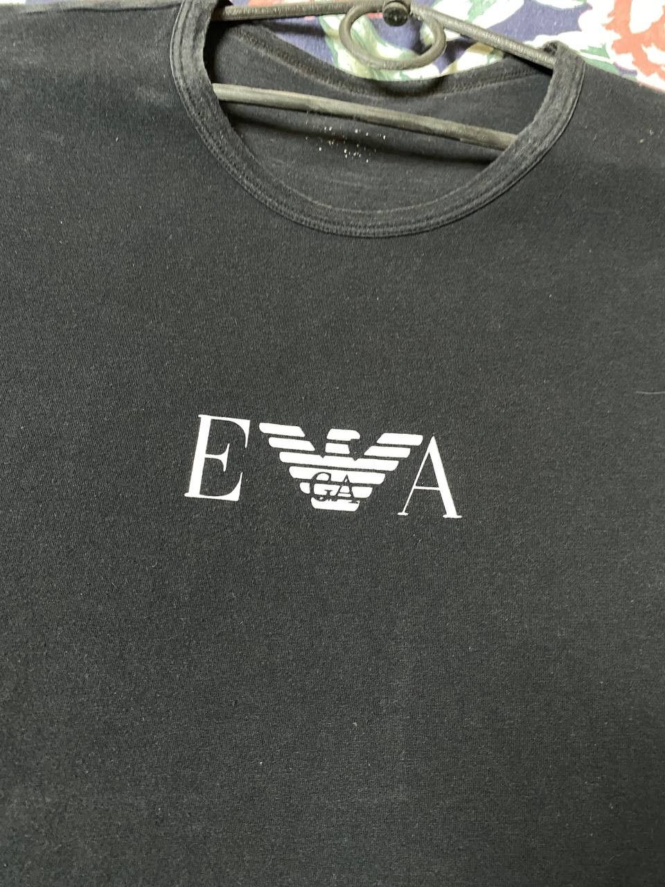 Emporio Armani × Vintage Women's EA7 printed t-shirt Size S / US 4 / IT 40 - 15 Thumbnail