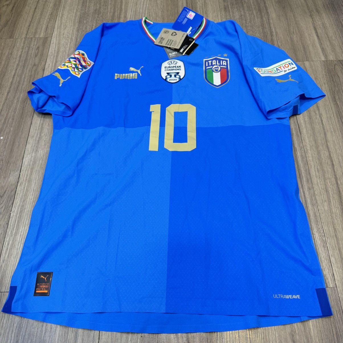 Puma Italy 22/23 player issue home shirt #10 Pellegrini (Bnwt) Size US S / EU 44-46 / 1 - 1 Thumbnail
