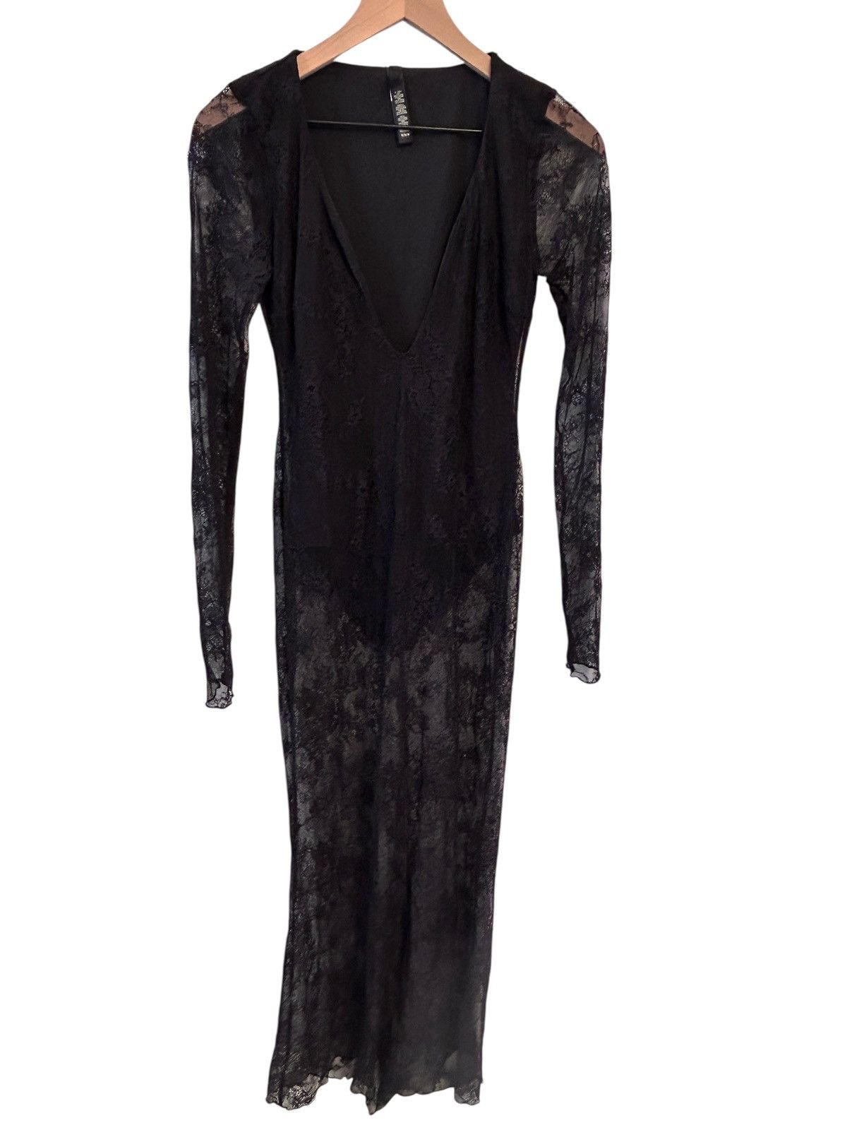 SKIMS Skim Black Ultra Fine Lace Plunge Long Maxi Dress M NWOT Size M / US 6-8 / IT 42-44 - 4 Thumbnail