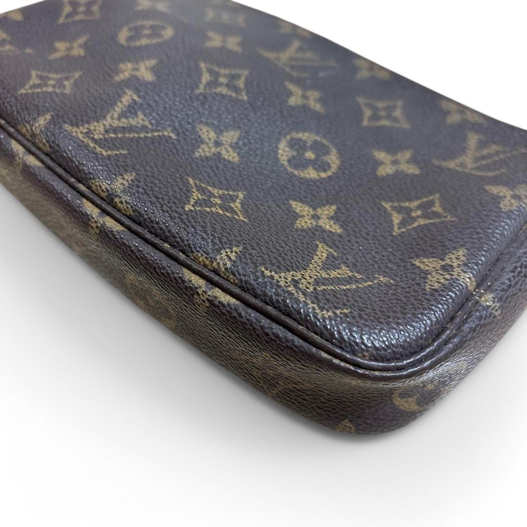 Louis Vuitton Louis Vuitton - Pochette Accessory Mini Leather Brown LV Size ONE SIZE - 2 Thumbnail