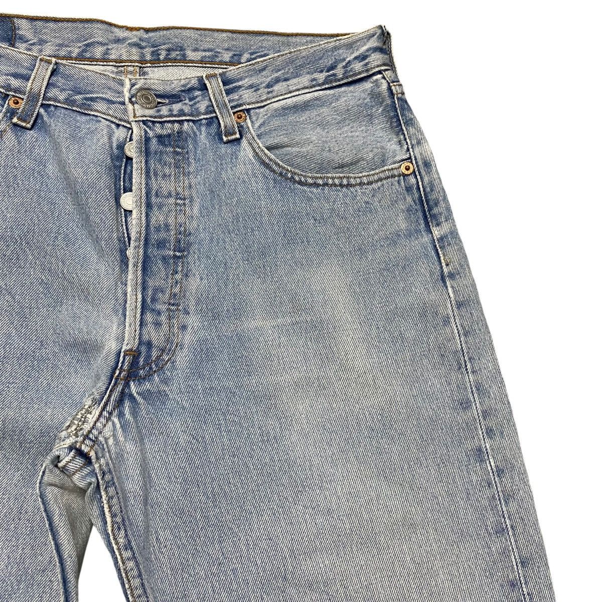 Levi's Vintage 90s Levis 501 Lightwash Jeans Size US 32 / EU 48 - 5 Thumbnail