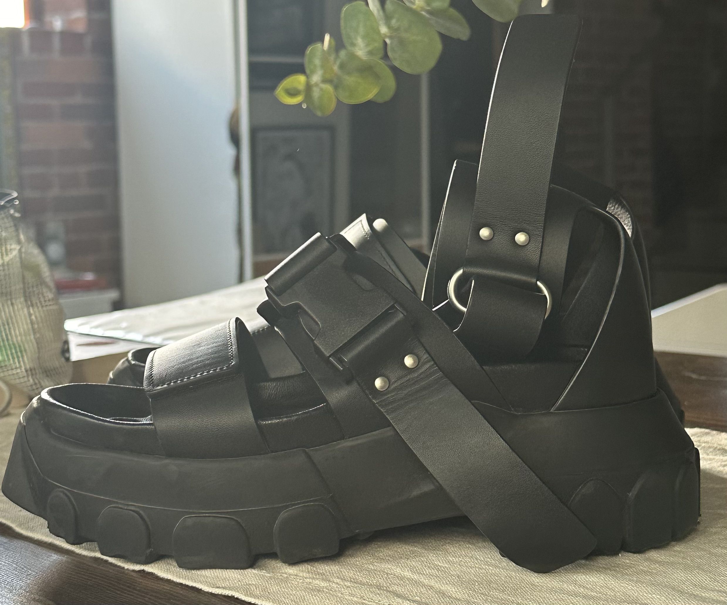 Rick Owens Rick Owens- Black Hiking Spartan Sandals Size US 6 / IT 36 - 3 Thumbnail