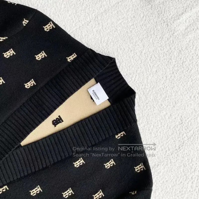 Burberry Burberry Black Wool Cardigan for Women. Size XS / US 0-2 / IT 36-38 - 3 Thumbnail