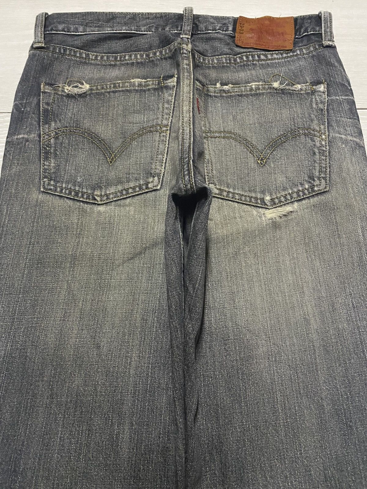 Levi's Vtg Levis 507 Y2K Sanforized Black Distressed Flare Jeans Size US 30 / EU 46 - 4 Thumbnail