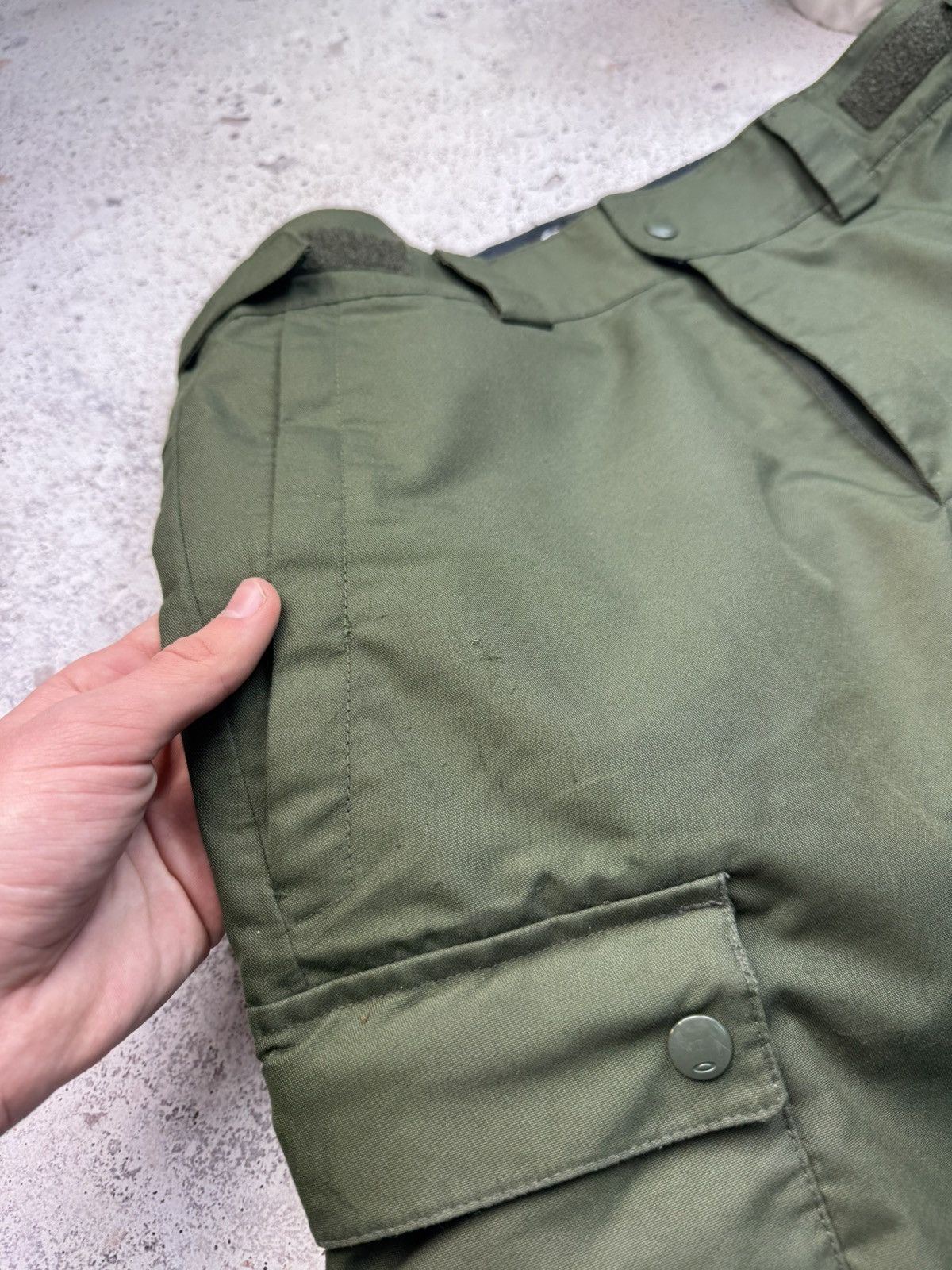 Oakley Vintage Oakley Multi-pocket Cargo Ski Pants Size M Size US 32 / EU 48 - 3 Thumbnail