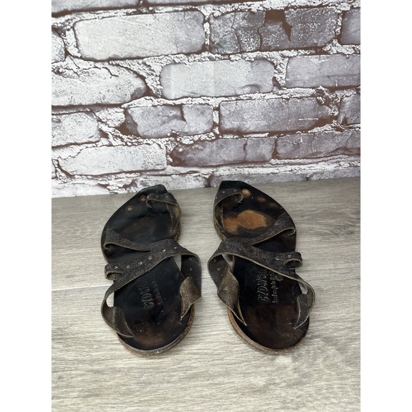 CYDWOQ Cydwoq Studs Studded Toe Thong Sandals Women Sz 37EU/6M Brow Size US 6.5 / IT 36.5 - 8 Thumbnail