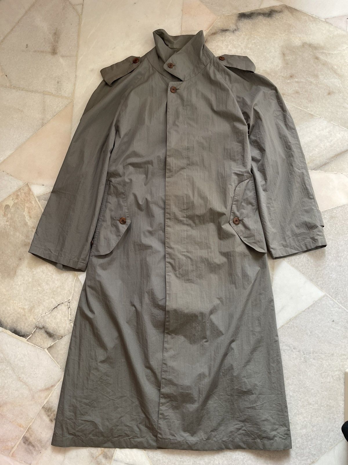 Burberry Vintage Burberry Nylon Long Coat b2 Size US L / EU 52-54 / 3 - 13 Thumbnail
