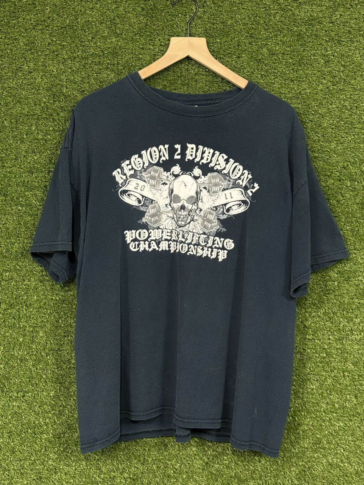 Vintage Vintage Powerlifting Weightlifting Barbell Skull Logo Tee XL Size US XL / EU 56 / 4 - 3 Thumbnail