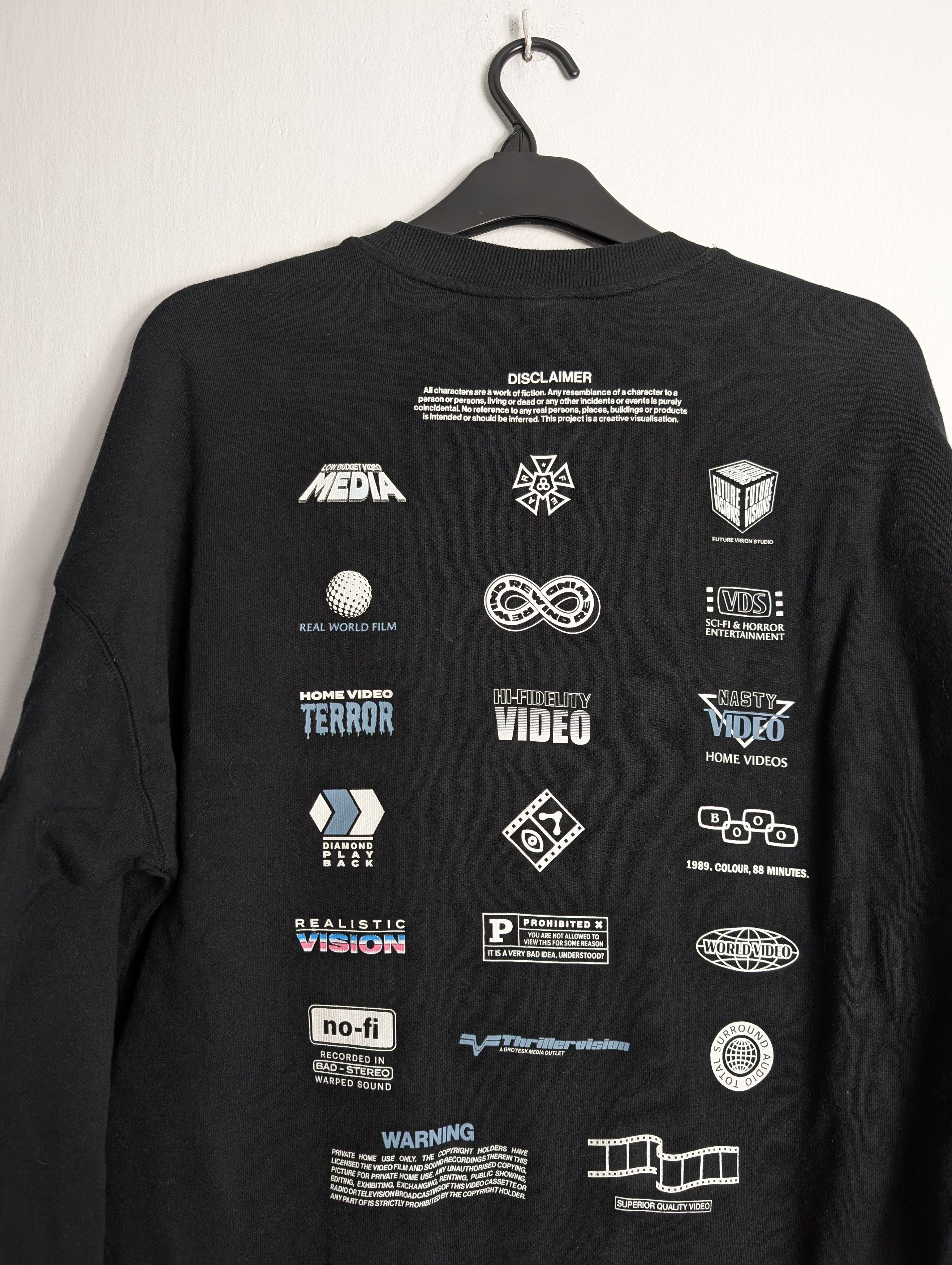 H&M H&M Black Graphic Sweatshirt Crewneck Streetwear Size US L / EU 52-54 / 3 - 4 Thumbnail