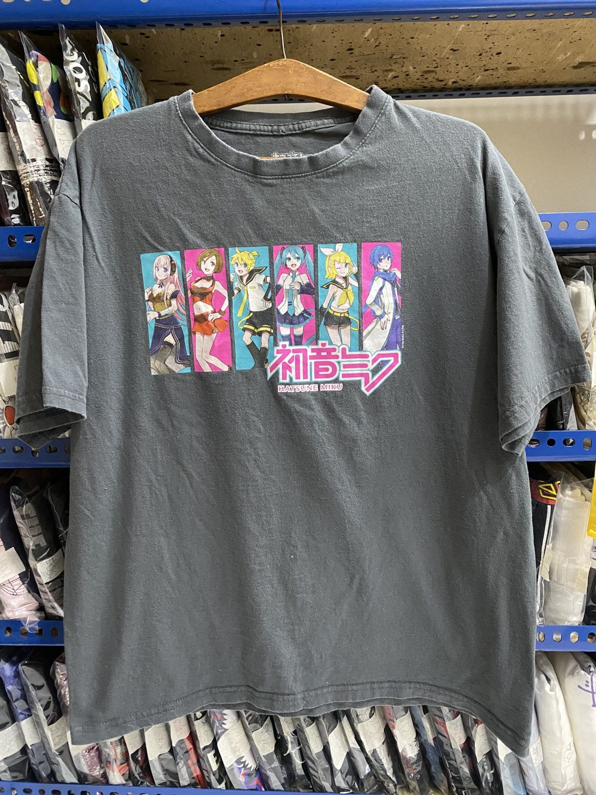 Anime HATSUNE MIKU TSHIRT Size US L / EU 52-54 / 3 - 1 Thumbnail