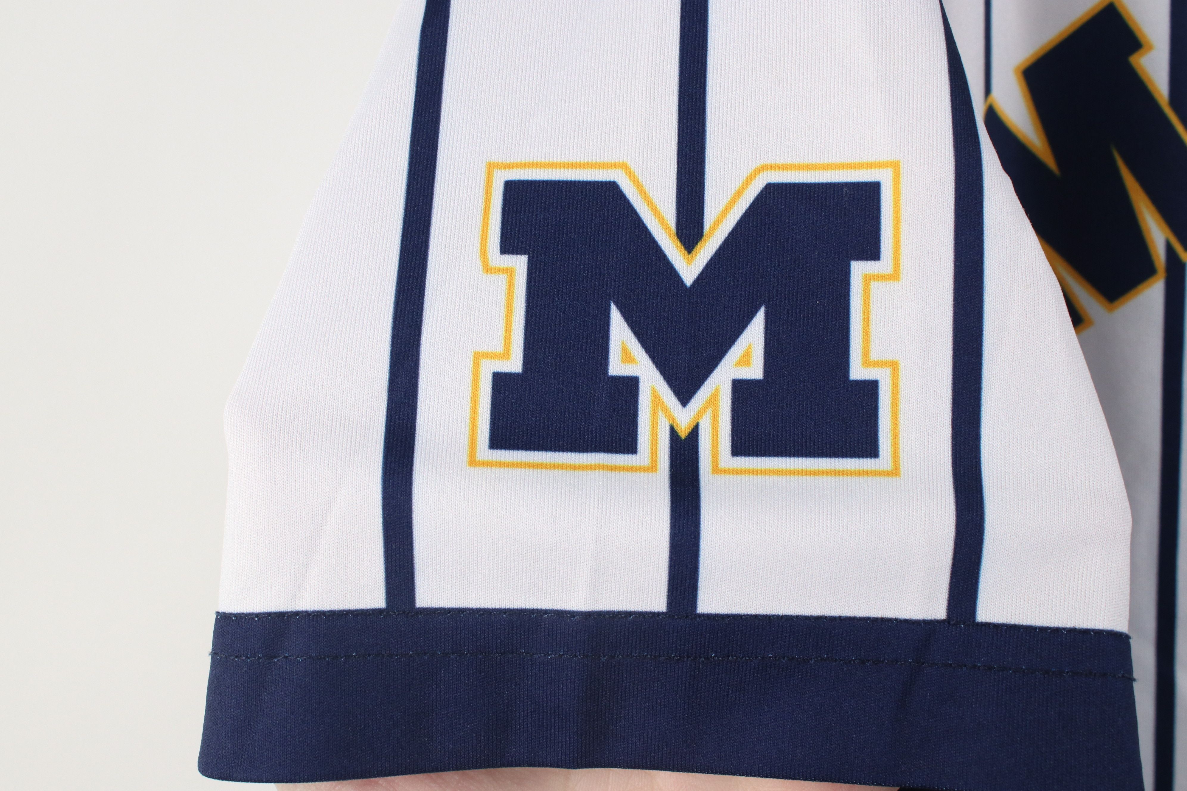 Vintage Streetwear University of Michigan Baseball Jersey T-Shirt Size US M / EU 48-50 / 2 - 9 Thumbnail
