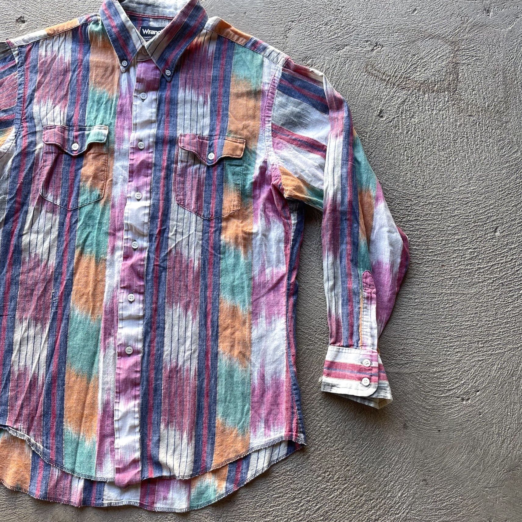 Wrangler VINTAGE Wrangler Shirt Mens Button-Up Western Aztec Long Sleeve White Cotton 16 33 M Mens Size US M / EU 48-50 / 2 - 3 Thumbnail
