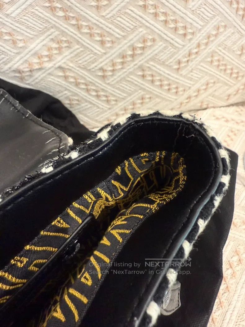 Vivienne Westwood Vivienne Westwood size os Badge black and white checkered b Size ONE SIZE - 8 Thumbnail