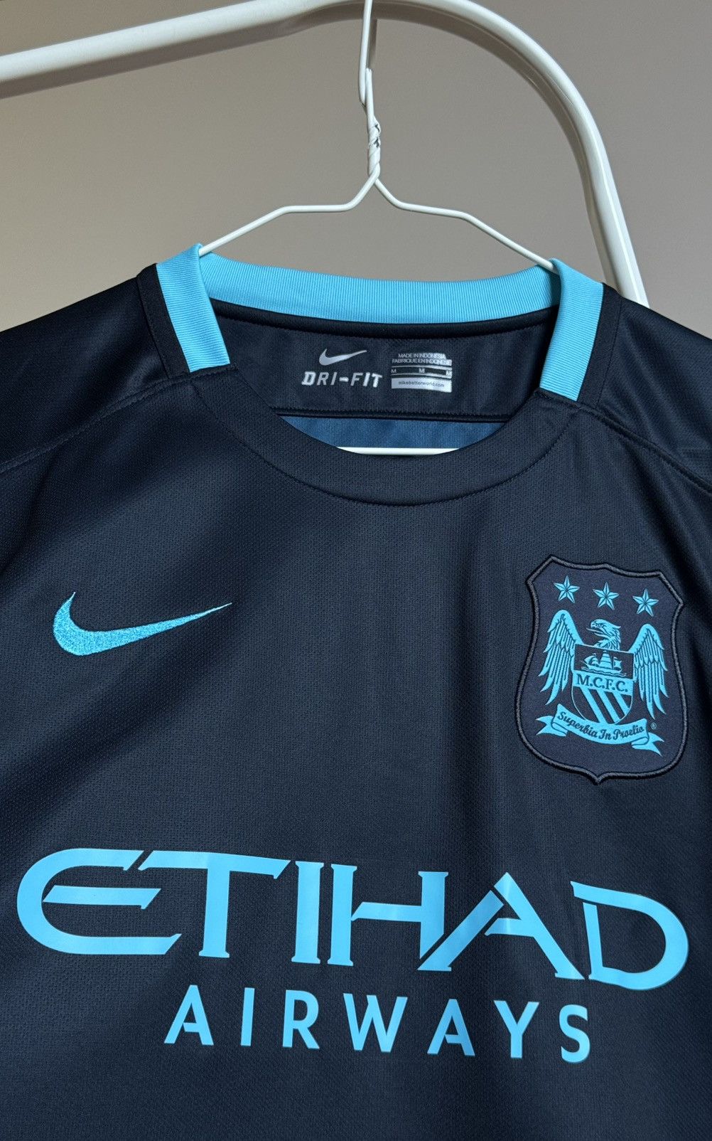 Vintage Manchester City Nike Jersey T-shirt 2015 2016 Size US M / EU 48-50 / 2 - 3 Thumbnail