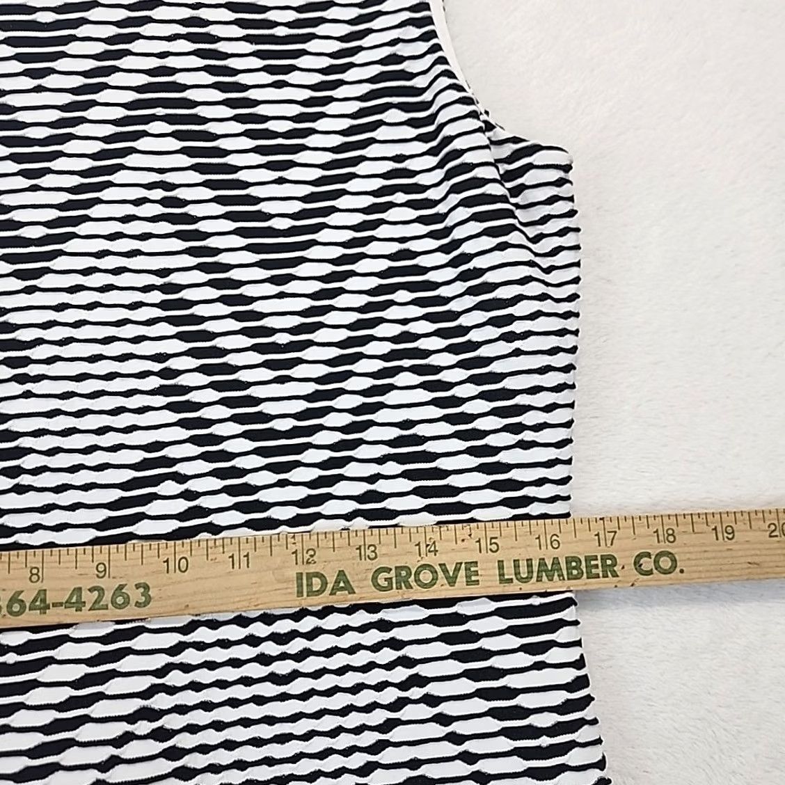 Calvin Klein Calvin Klein Sleeveless Sheath Dress Black White Chevron Print Women's Size 10 Size L / US 10 / IT 46 - 7 Thumbnail