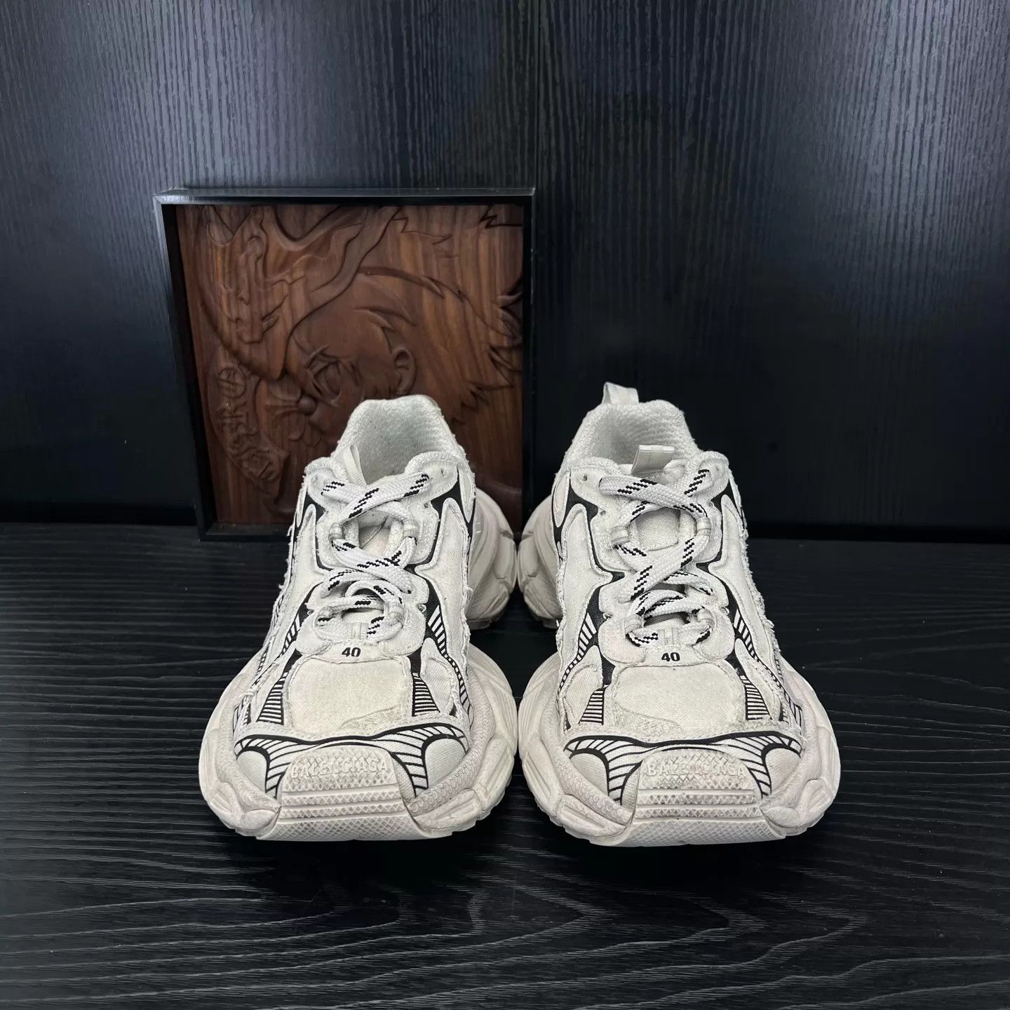 Balenciaga Balenciaga 3XL Gray White Size 40 Size US 7 / EU 40 - 7 Thumbnail
